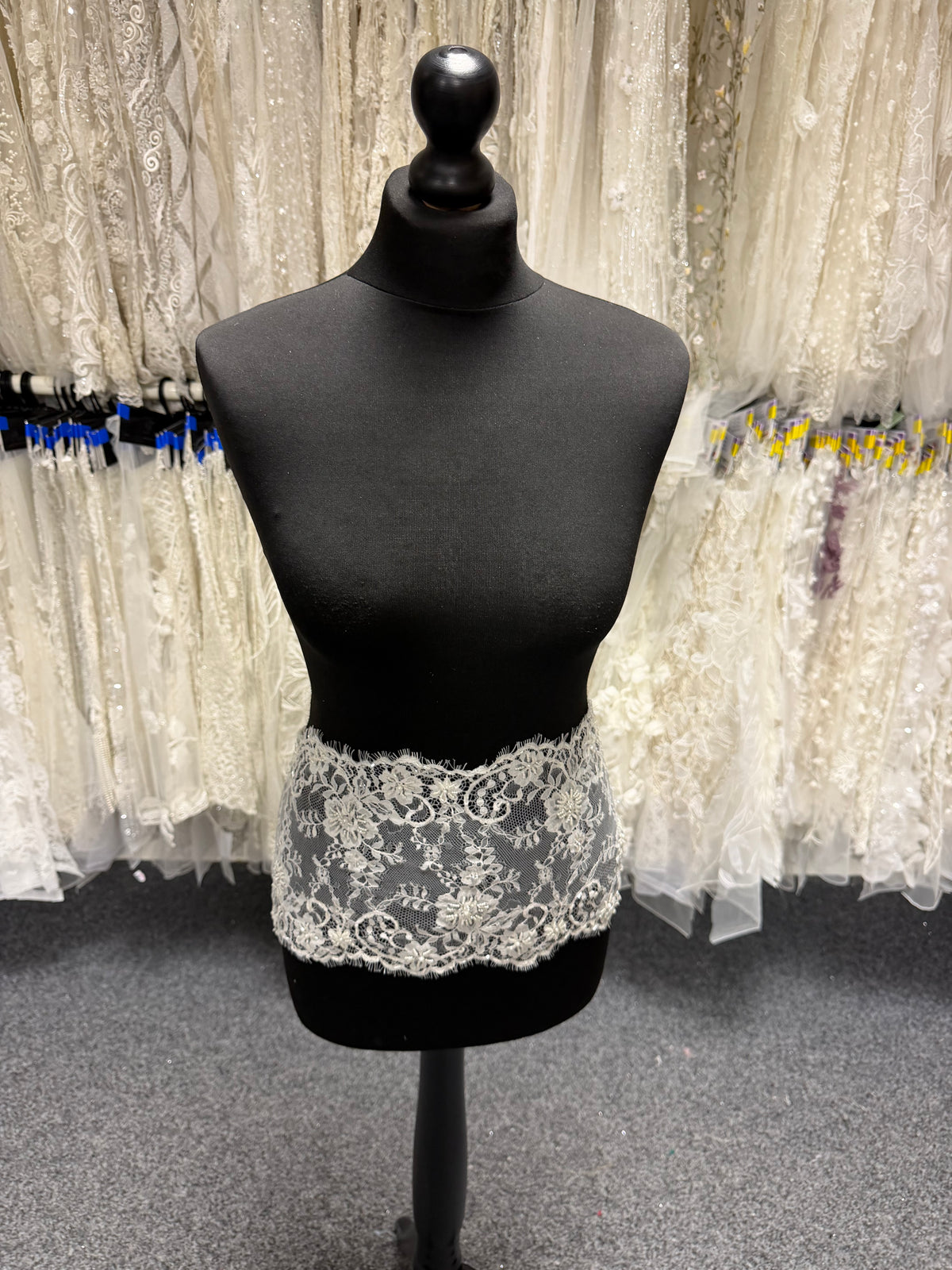 Ivory Beaded Sequin Edging - T478
