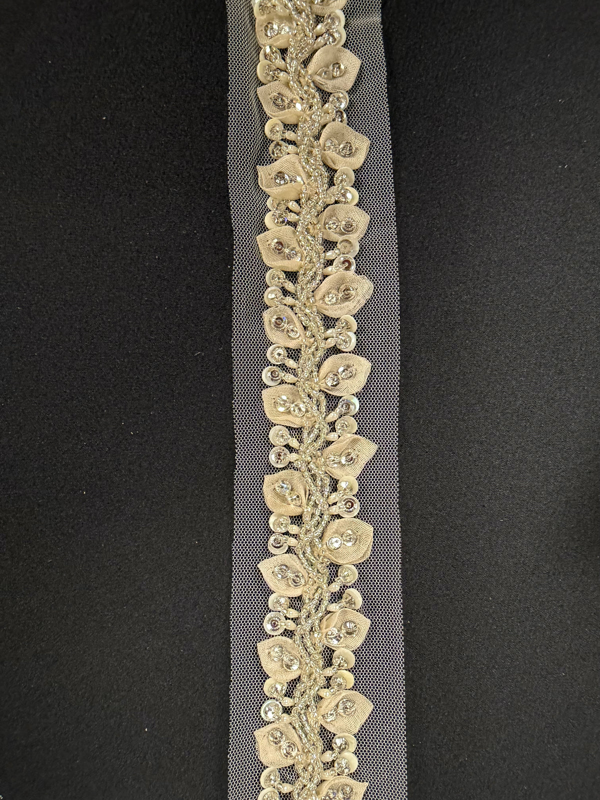 Ivory/Silver 3D Crystal Beaded Edging - T518
