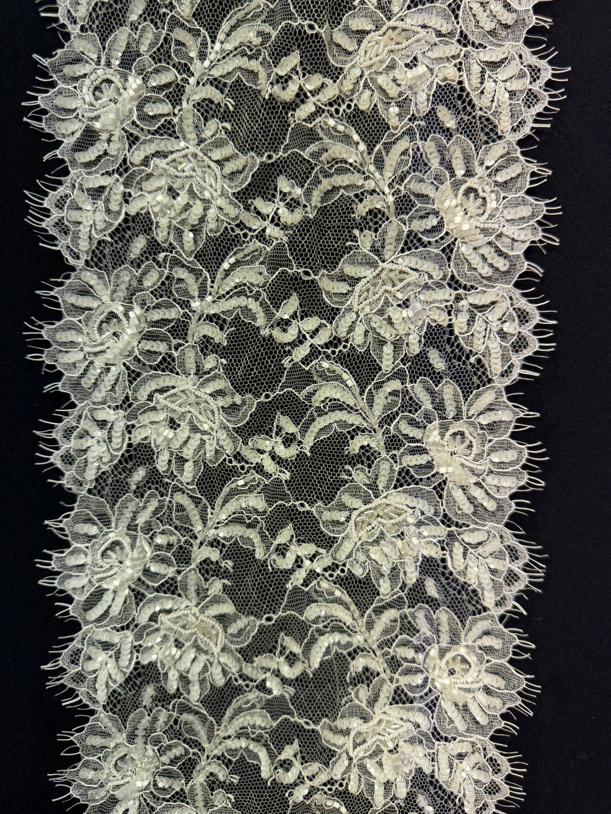 Ivory Indian Beaded Sequin Edging - T452