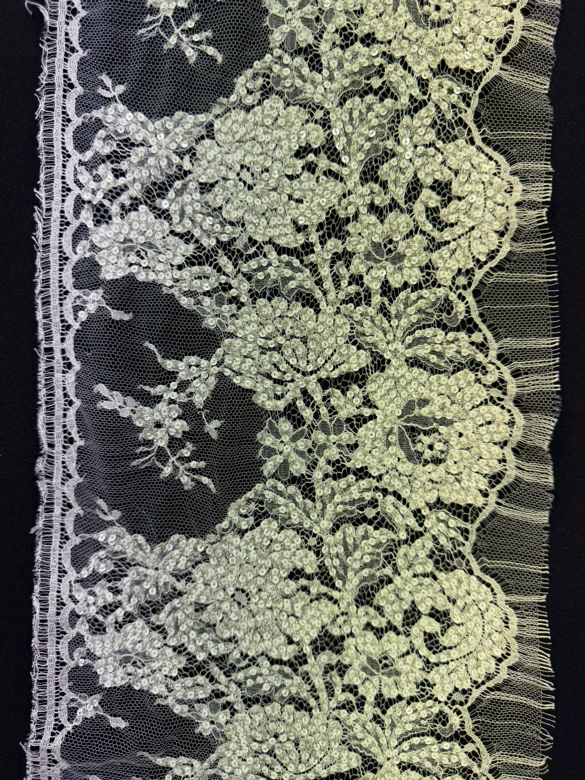 Ivory French Beaded Sequin Edging - T342