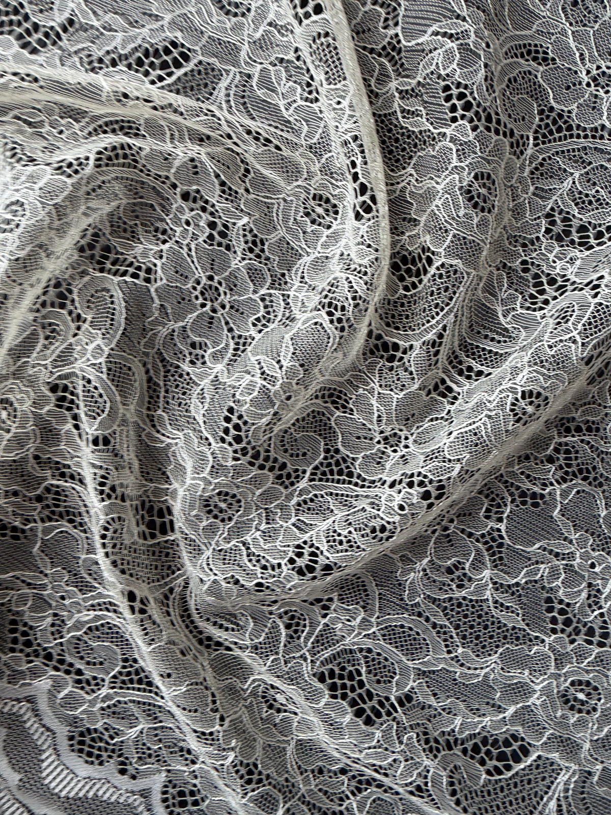Champagne Raschel Lace - P412
