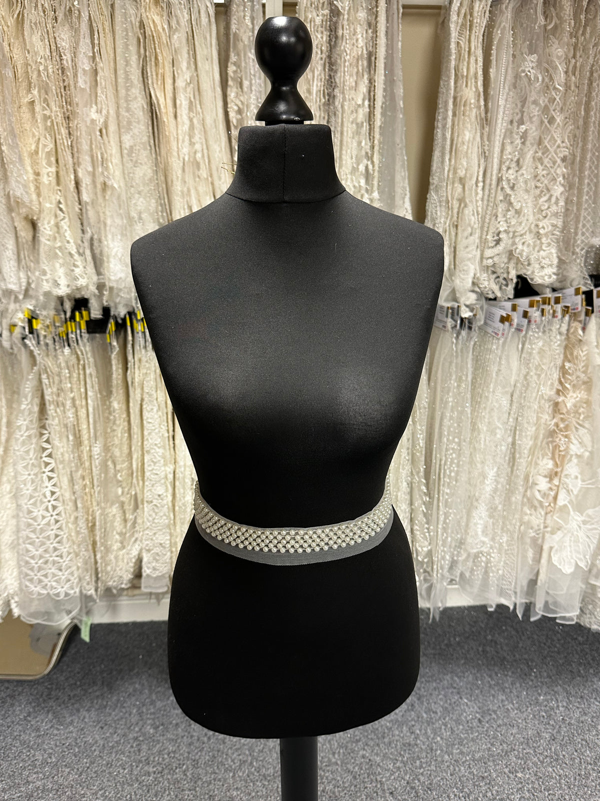 Ivory Pearl Dress Trim - Transform