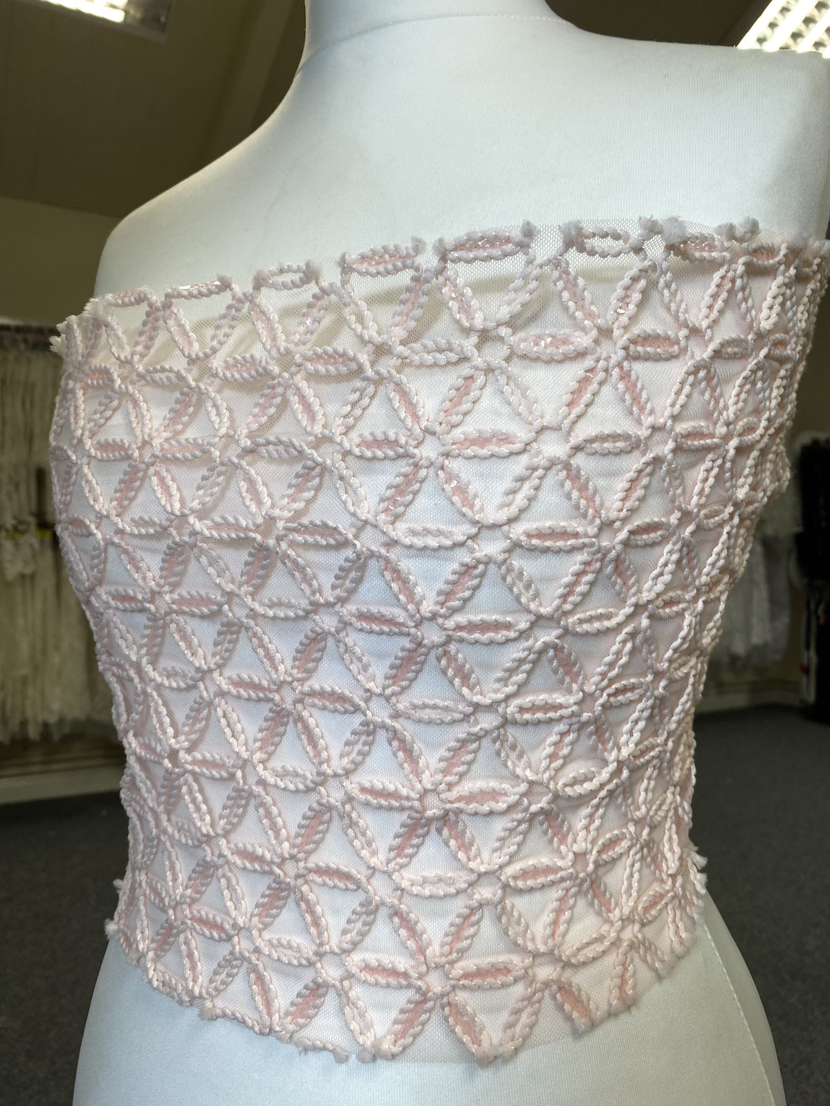 Pink Embroidered Lace - Como