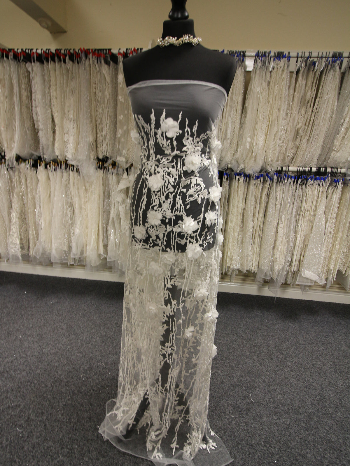 Ivory 3D Lace - Venetia