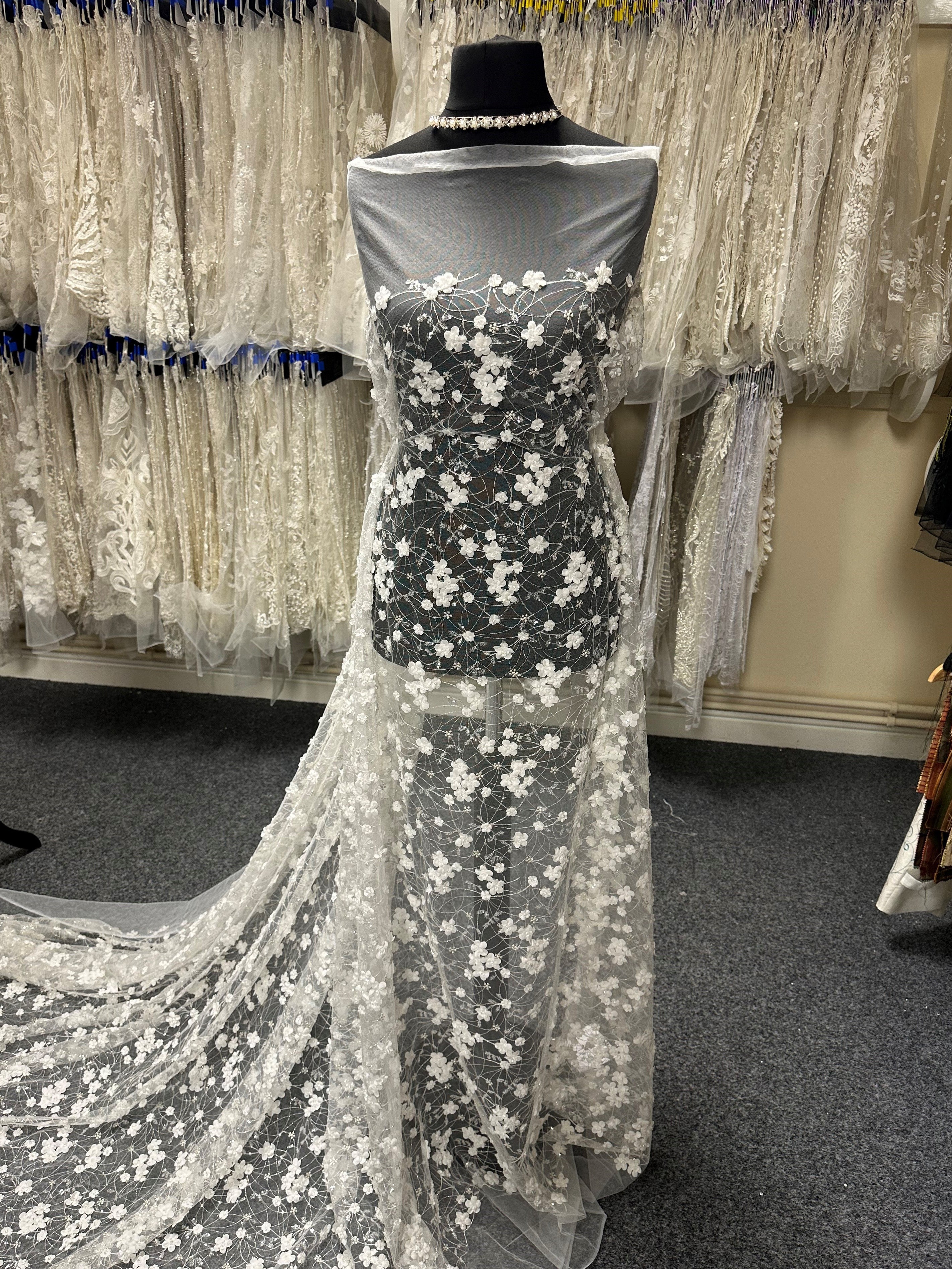 Ivory Beaded Lace – Scirocco