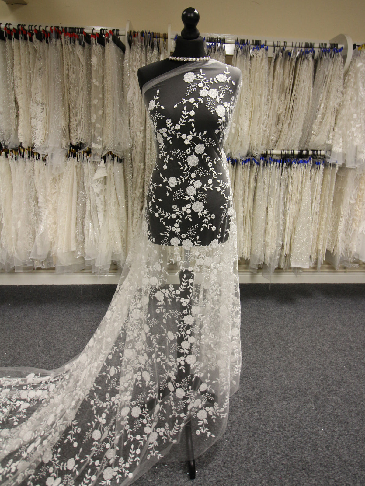 Italian Embroidery Lace - Bonet