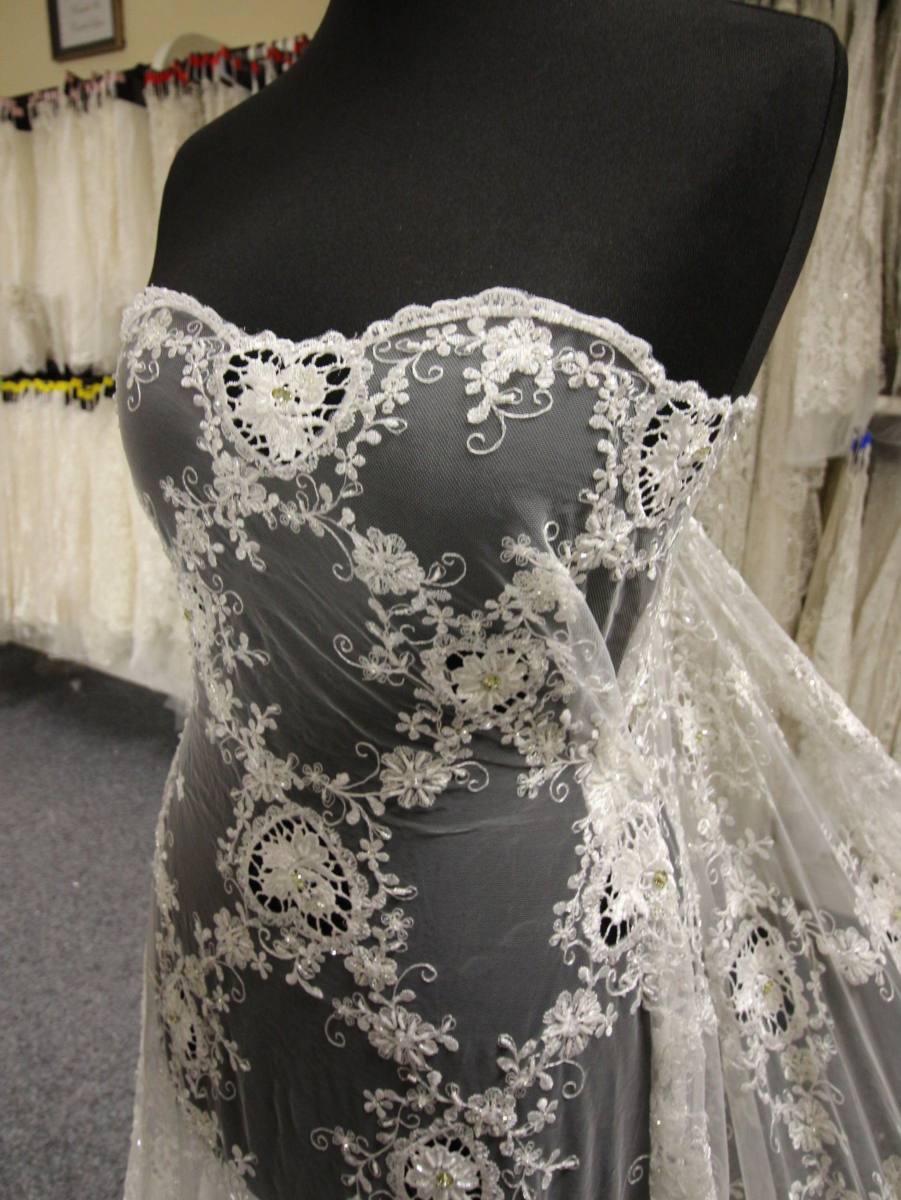 Ivory Embroidered Lace - Caitlin