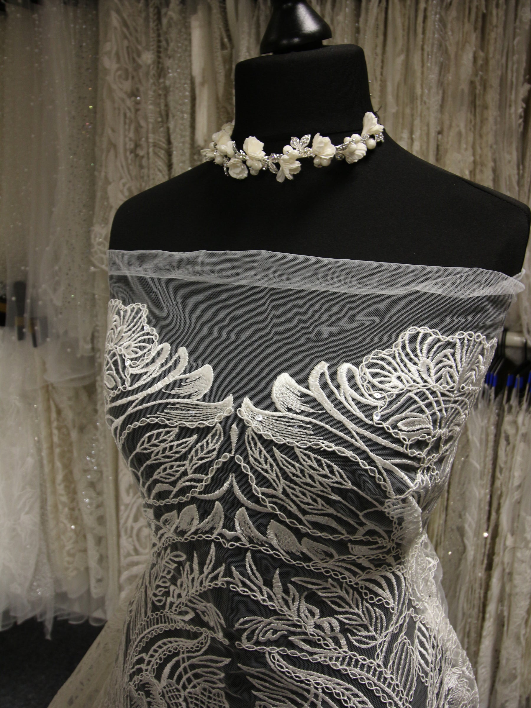 Ivory Embroidered Lace - Kyna