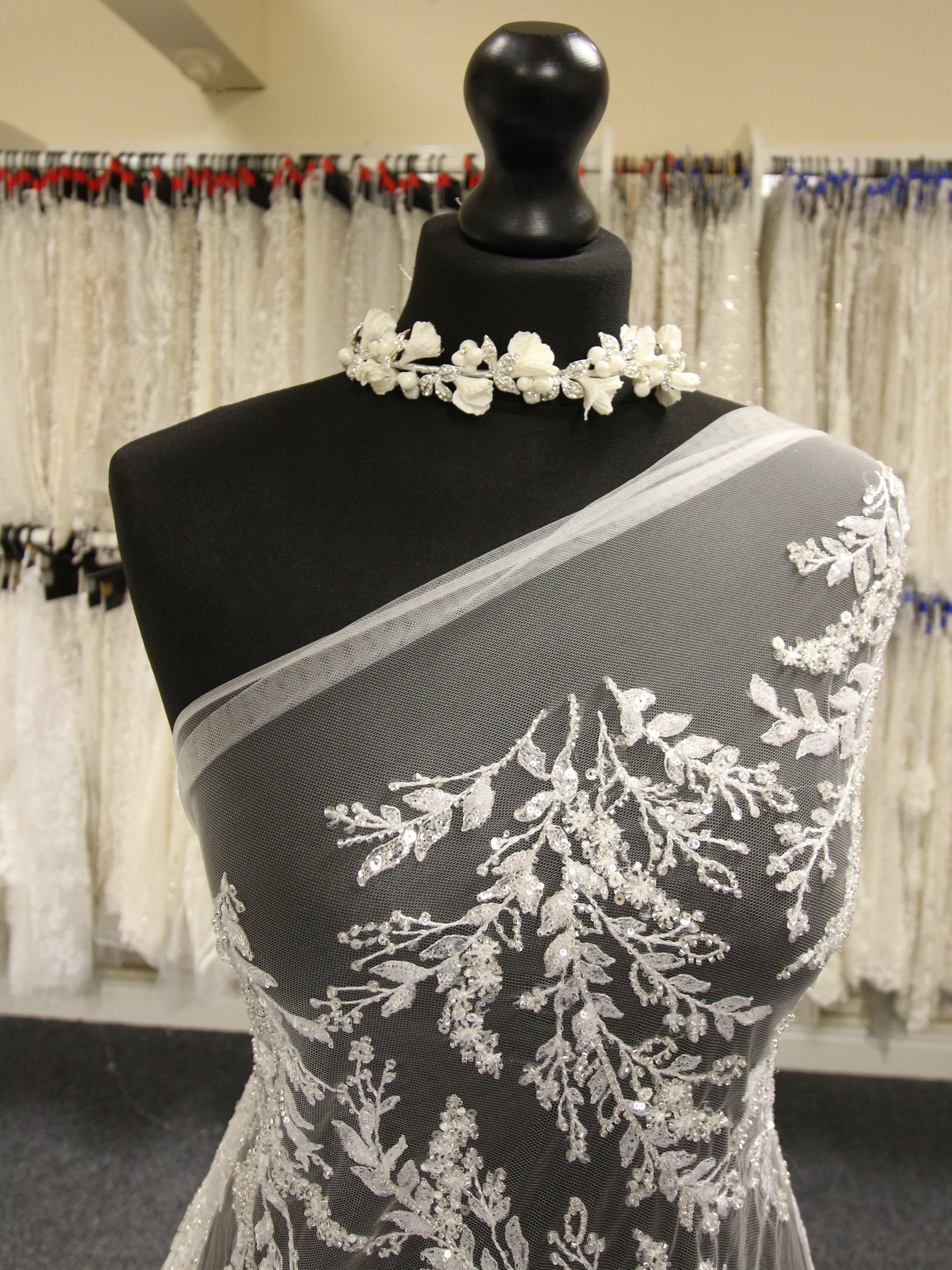 Ivory Embroidered Lace - Rodrigua