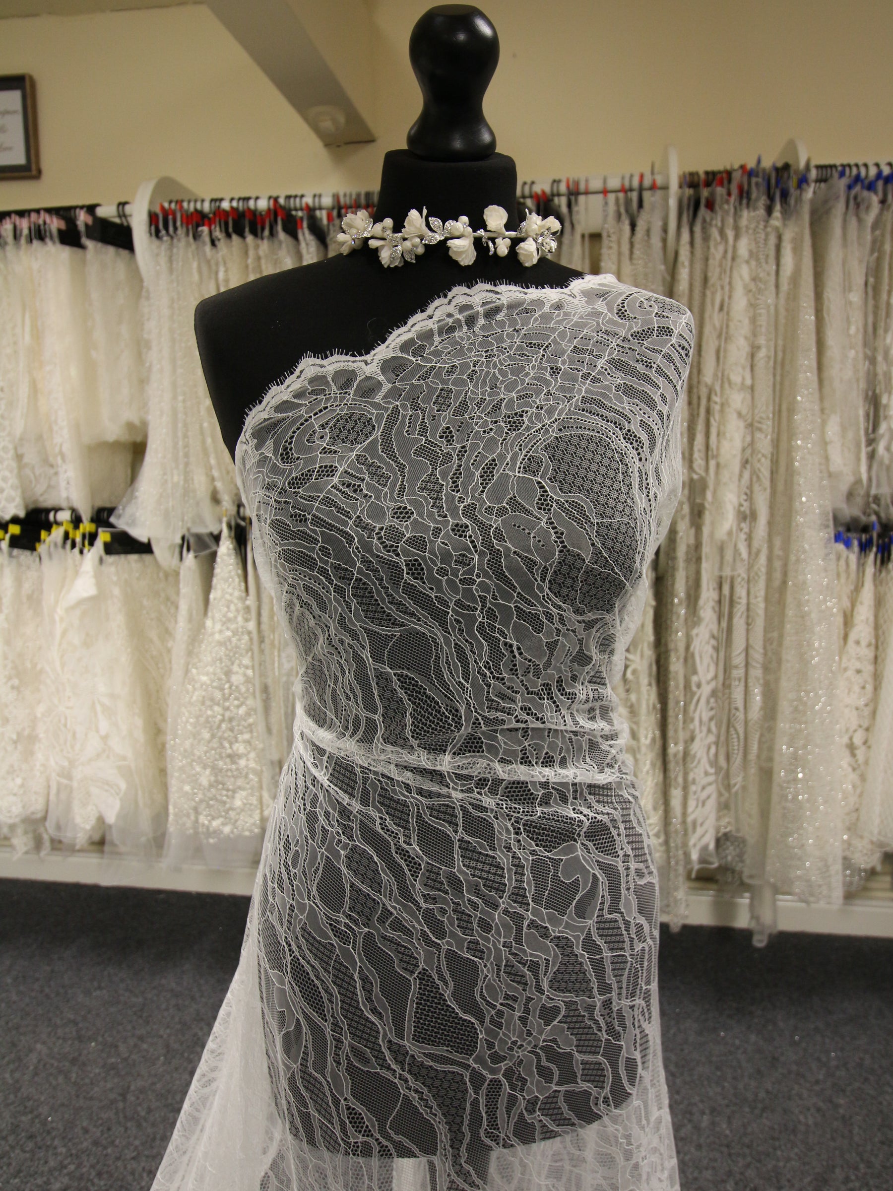 Ivory Raschel Lace - Sallopine