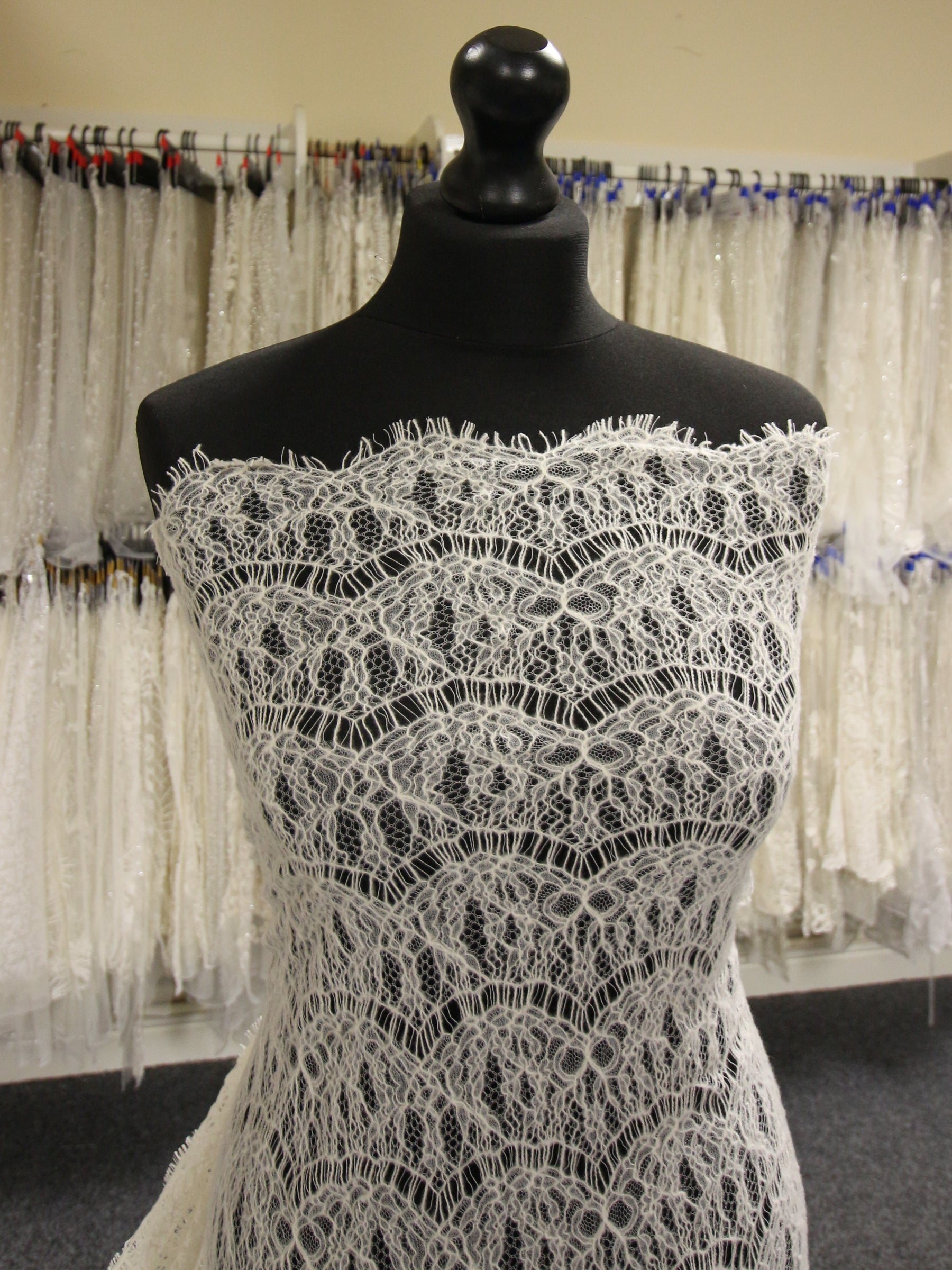 Ivory Wool Chantilly Lace - Tashi