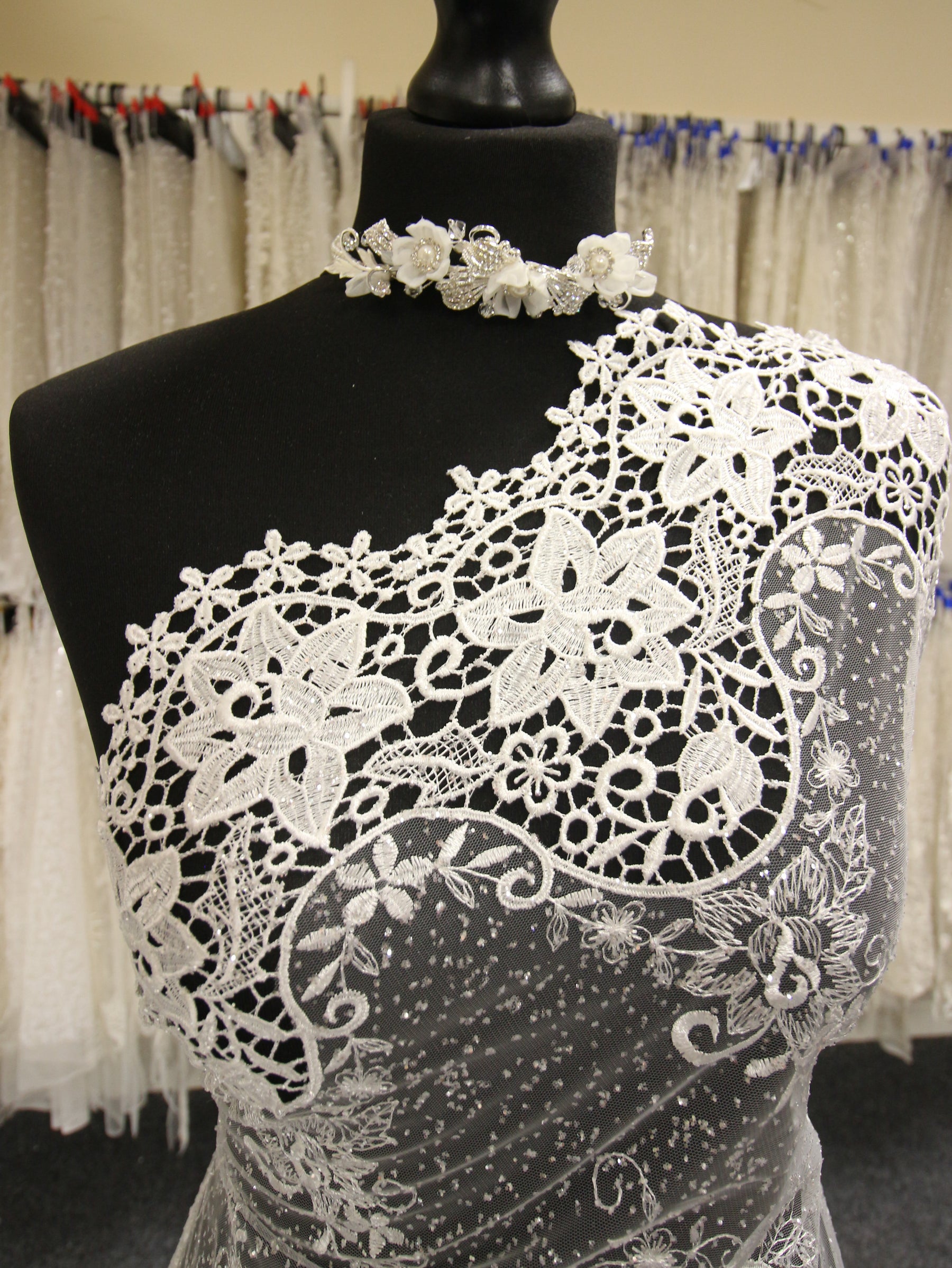 Ivory Guipure Lace – Tessa