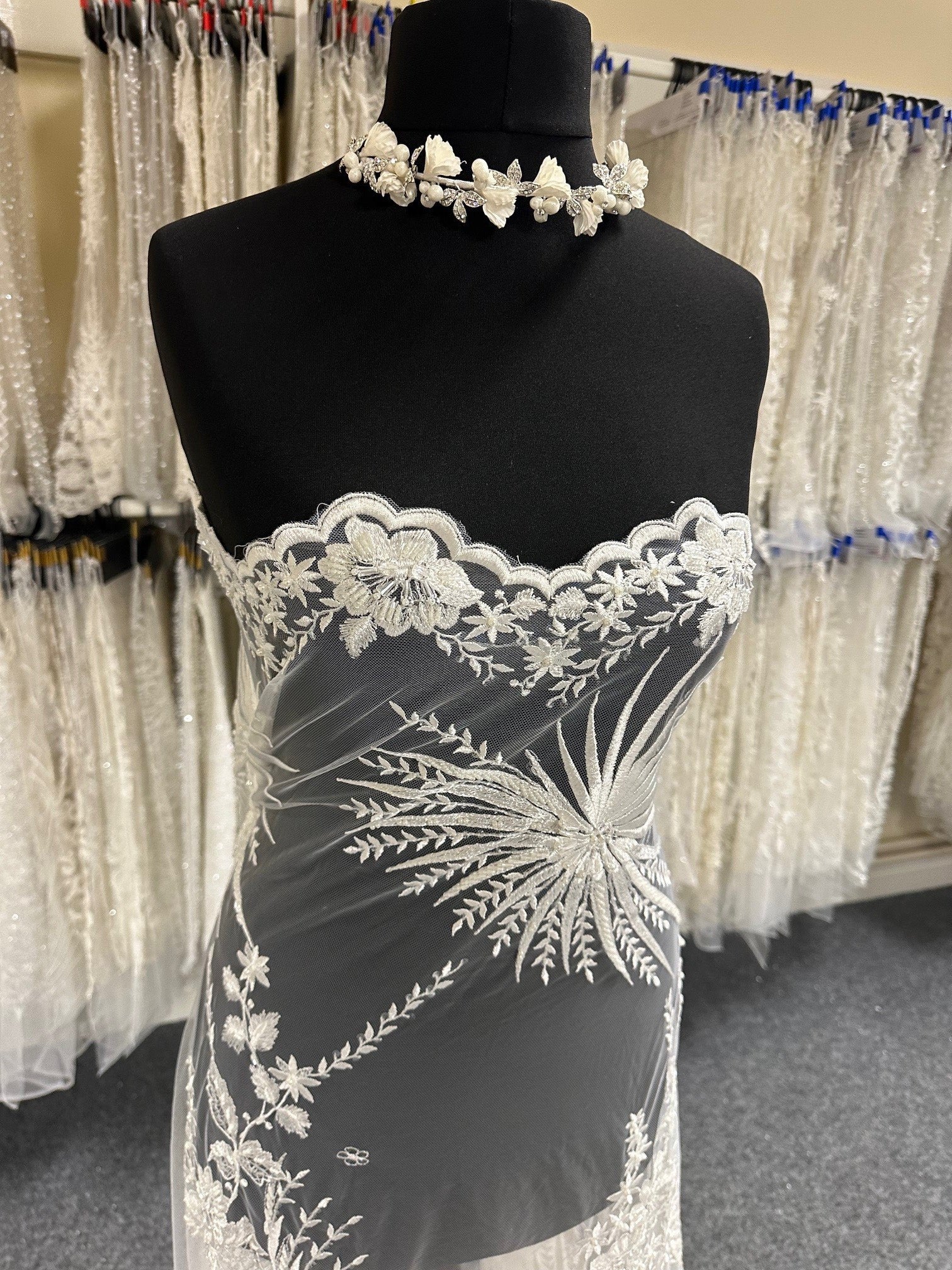 Ivory Beaded Lace - Toni