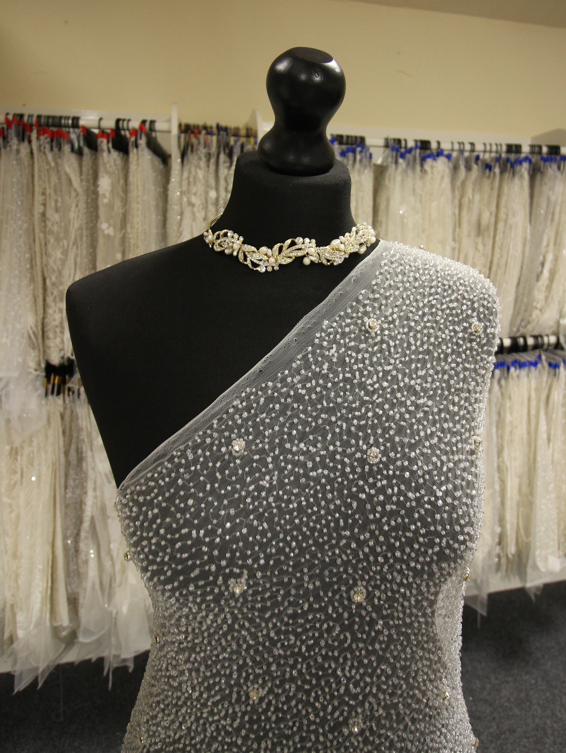 Ivory Diamanté Lace - Vignette