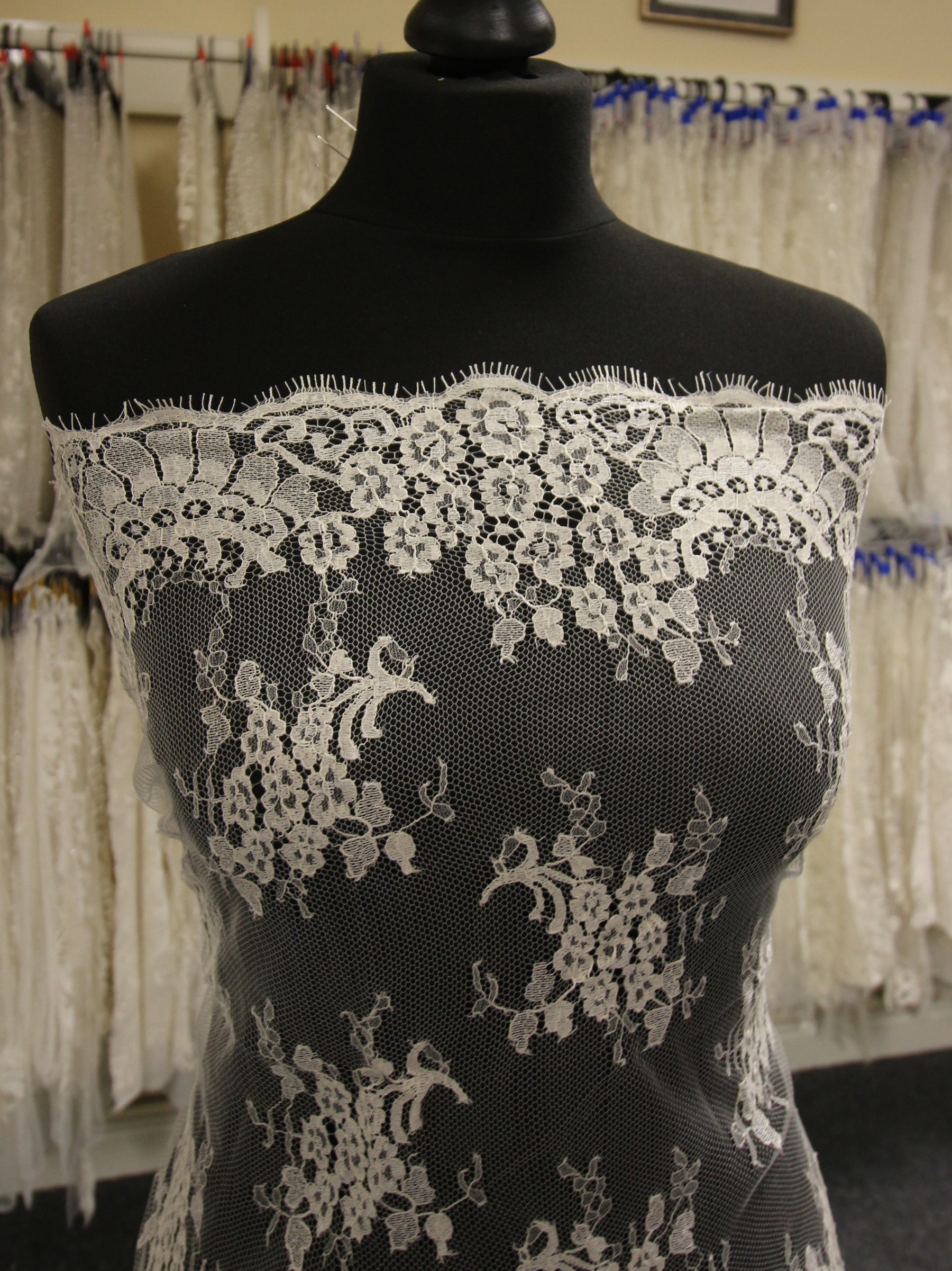 Ivory Chantilly Lace - Lillian