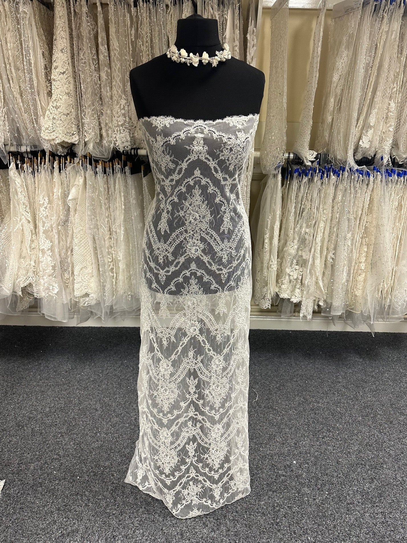 Ivory Corded Lace – Danielle