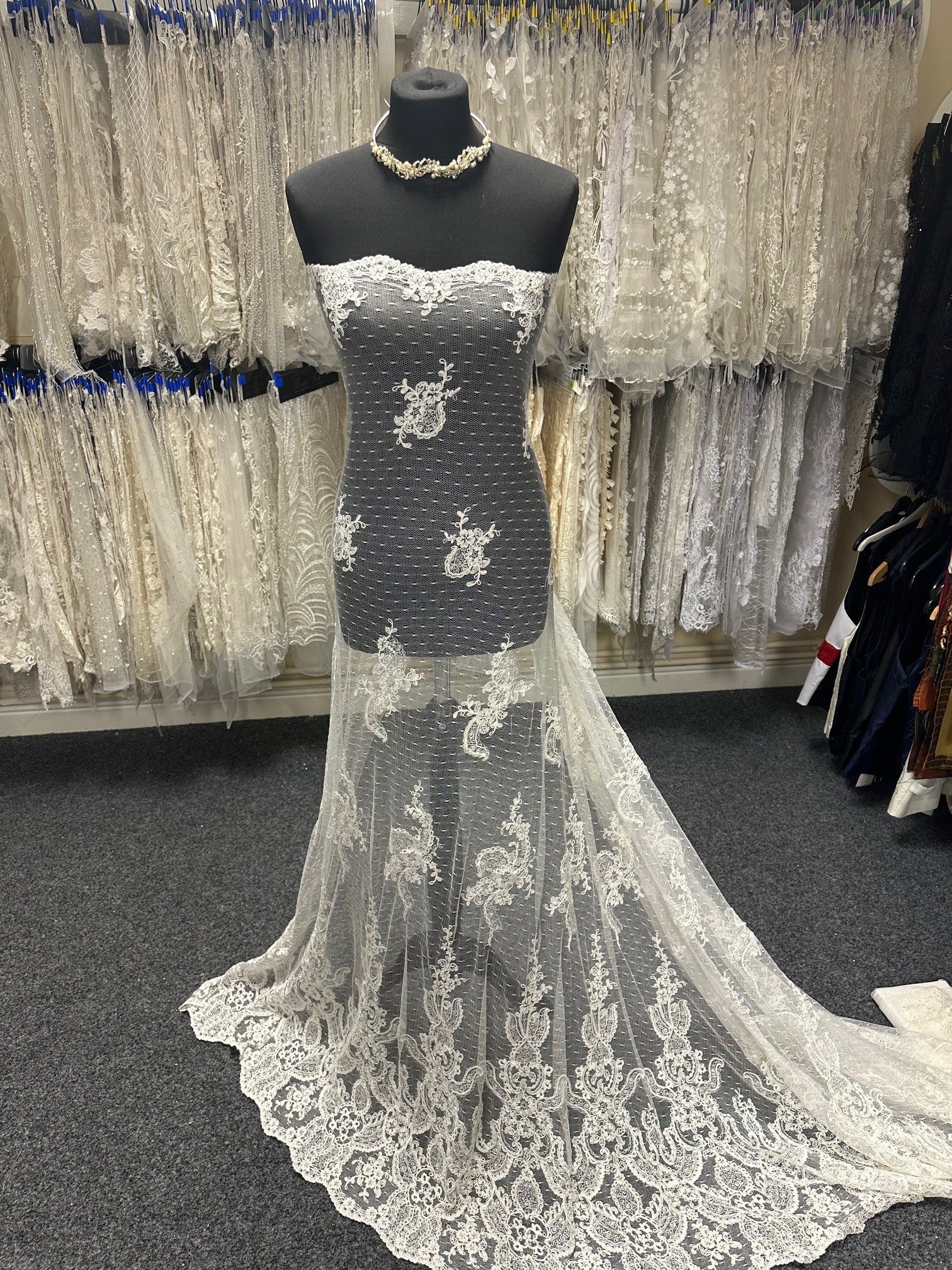 ivory rose wedding dress Romantic Nude Large Flower Lace A-line Wedding Dress Light Ivory main image 0