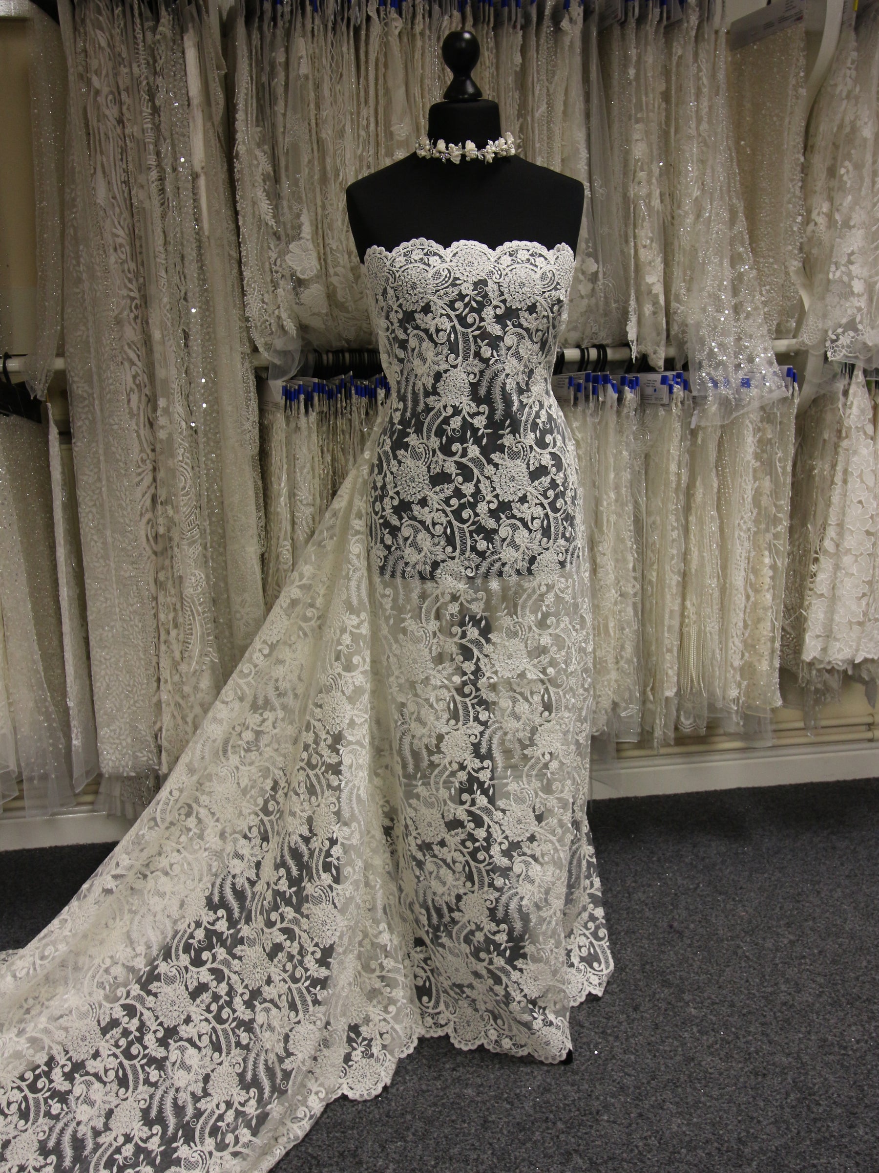 Ivory Corded Lace - Vanessa