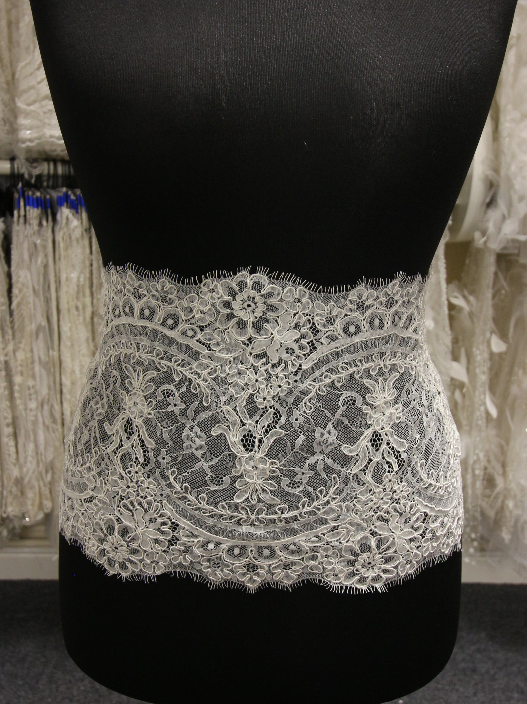 Ivory Corded Lace Trim – Rachel