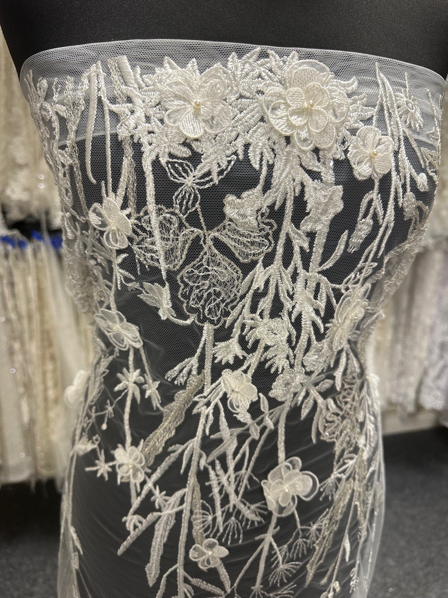 Ivory 3D Lace - Fernando