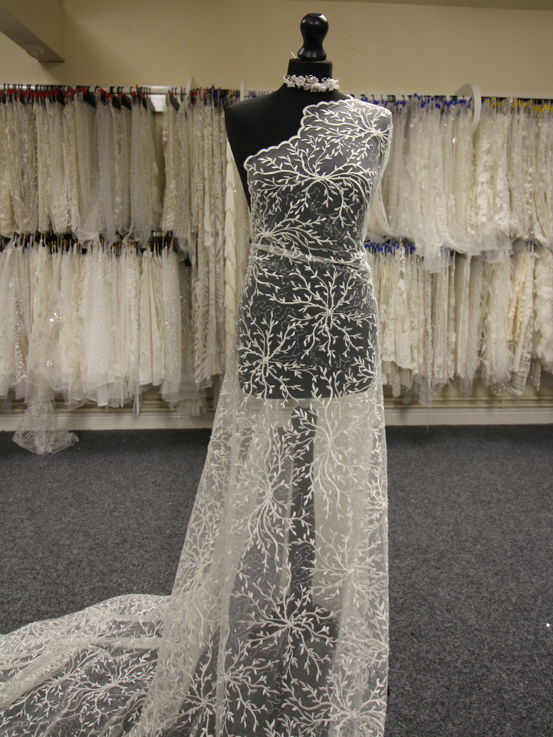 Ivory Embroidered Lace - Manon