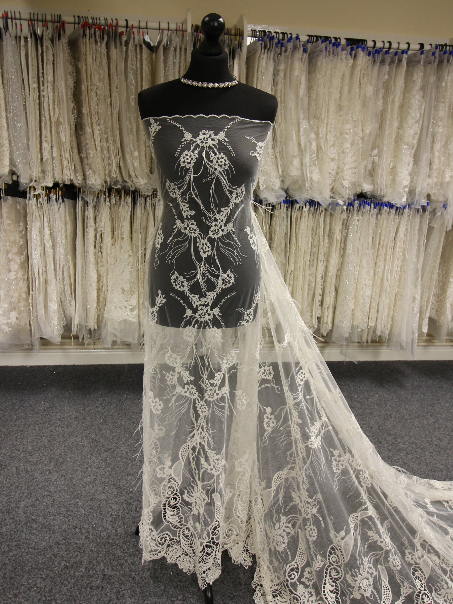 Ivory Embroidered Lace - Jessamine