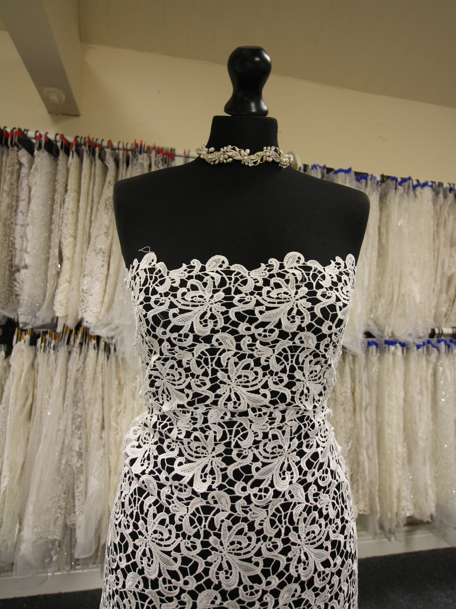 Ivory Guipure Lace - Reese