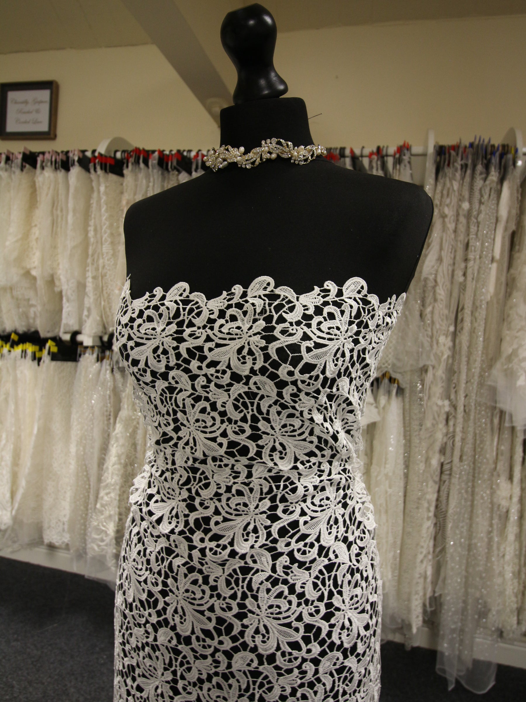 Ivory Guipure Lace - Reese