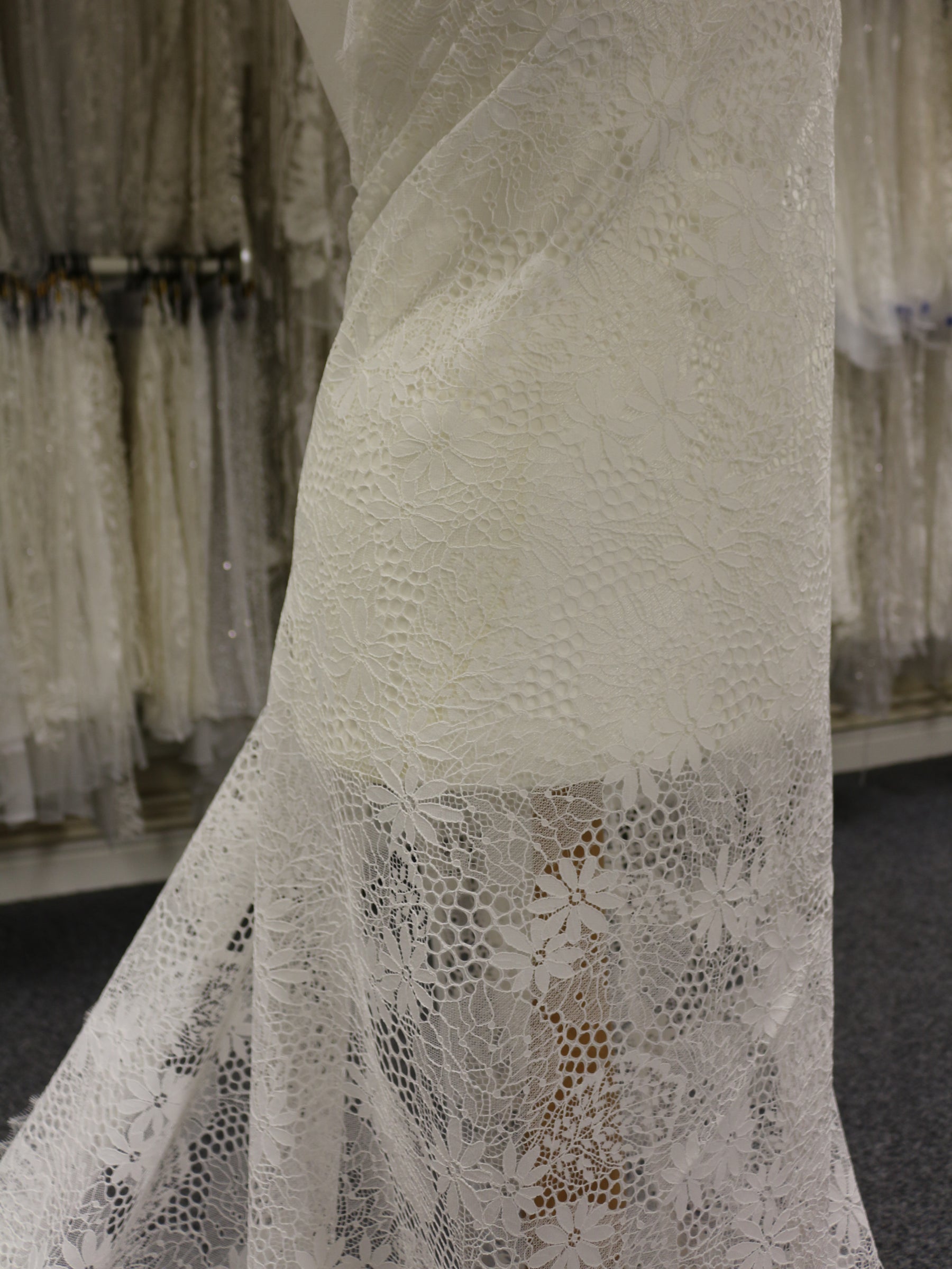 Ivory Raschel Lace - Ferdinande