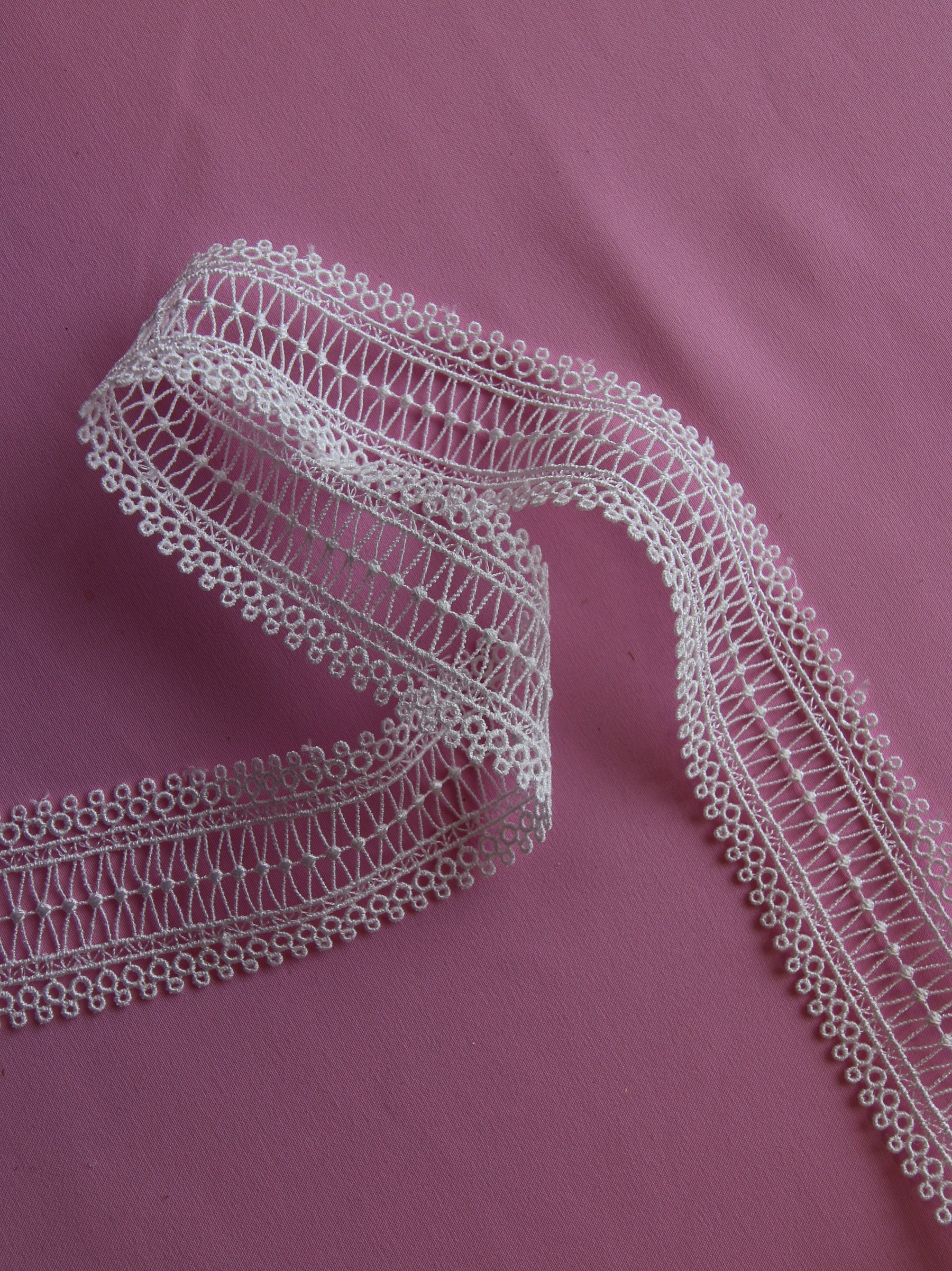 Ivory Lace Trim - Cherry