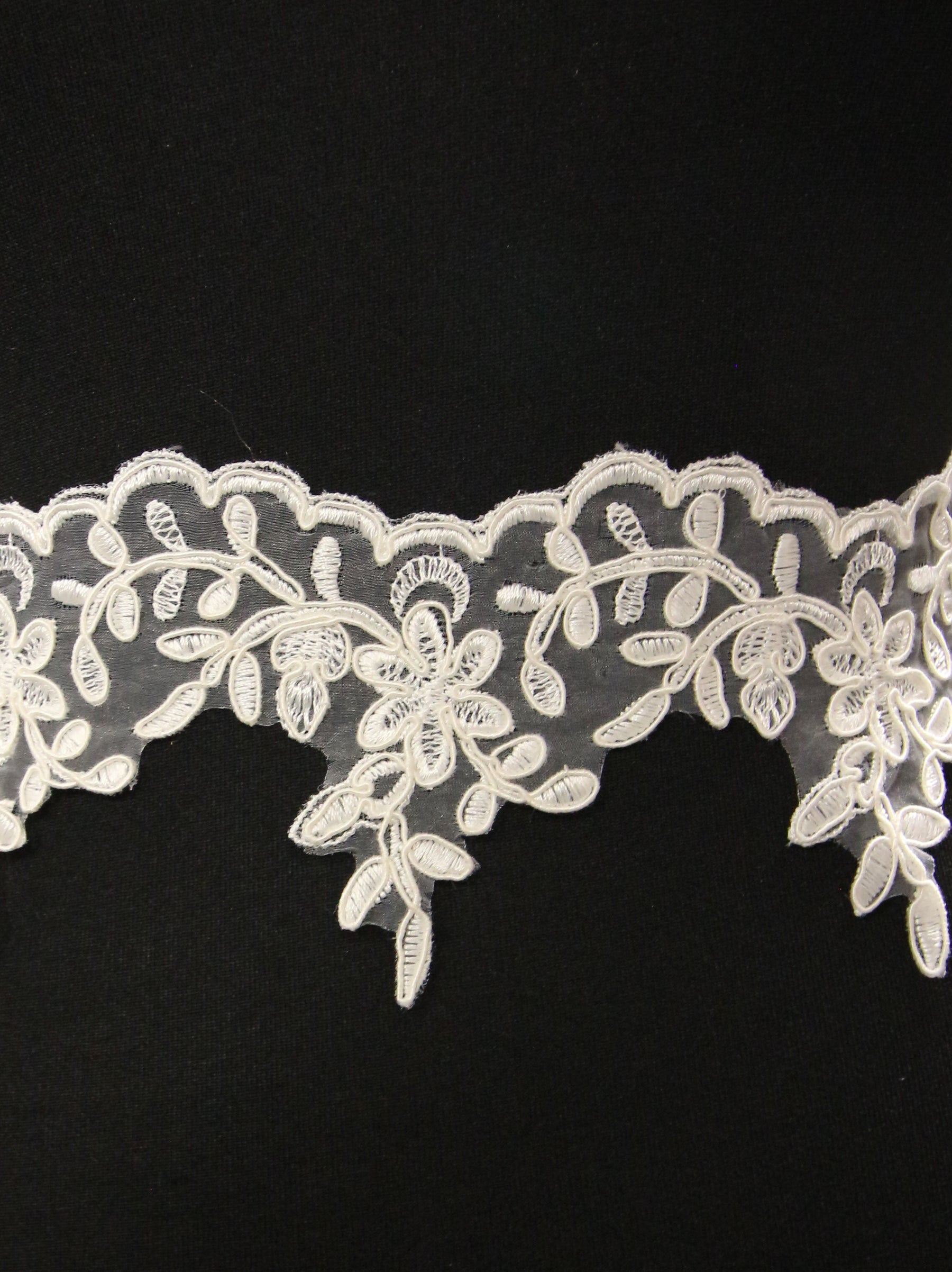 Ivory Corded Lace Trim - Gabrielle