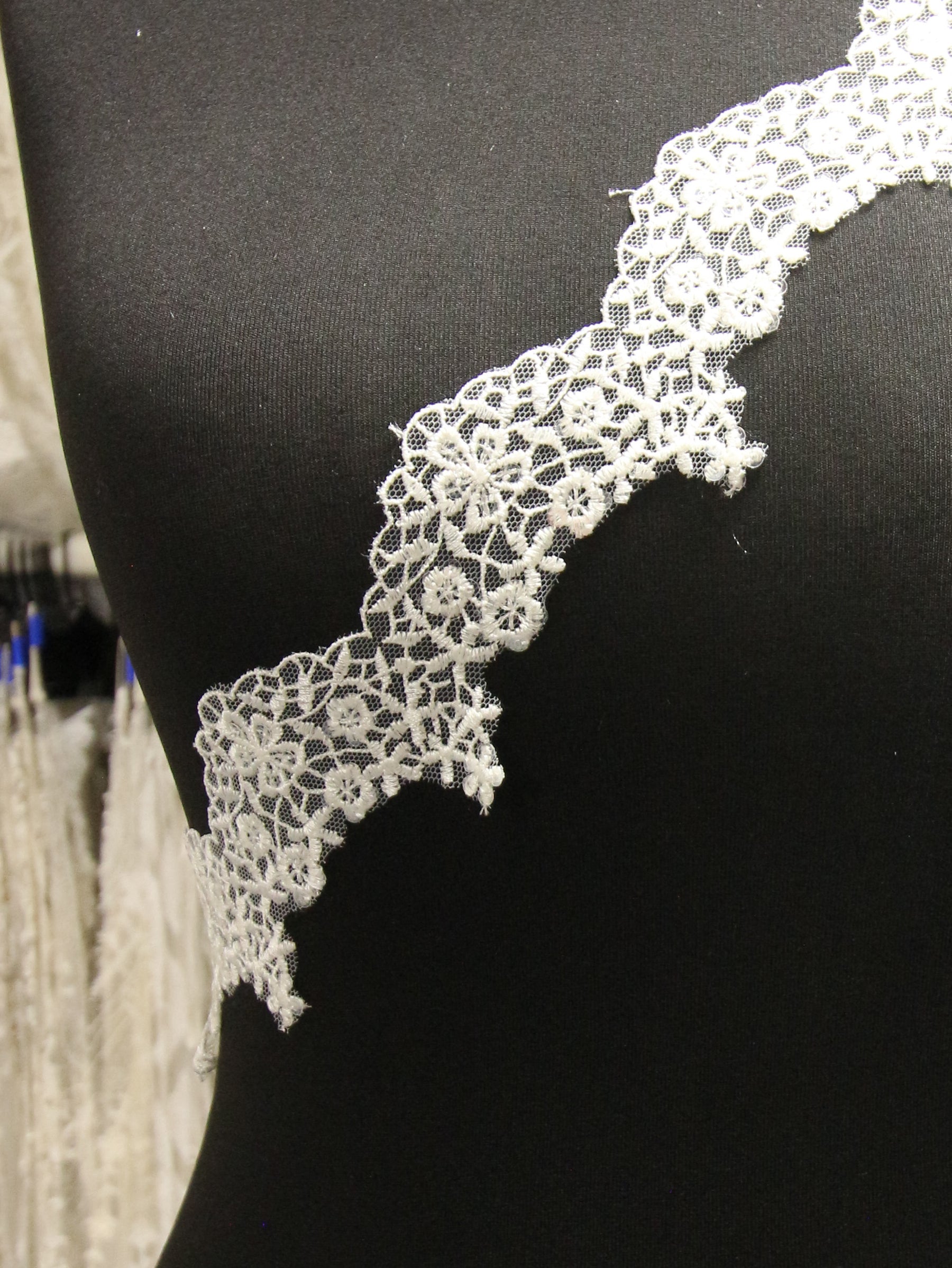 Ivory Lace Trim - Gretchen