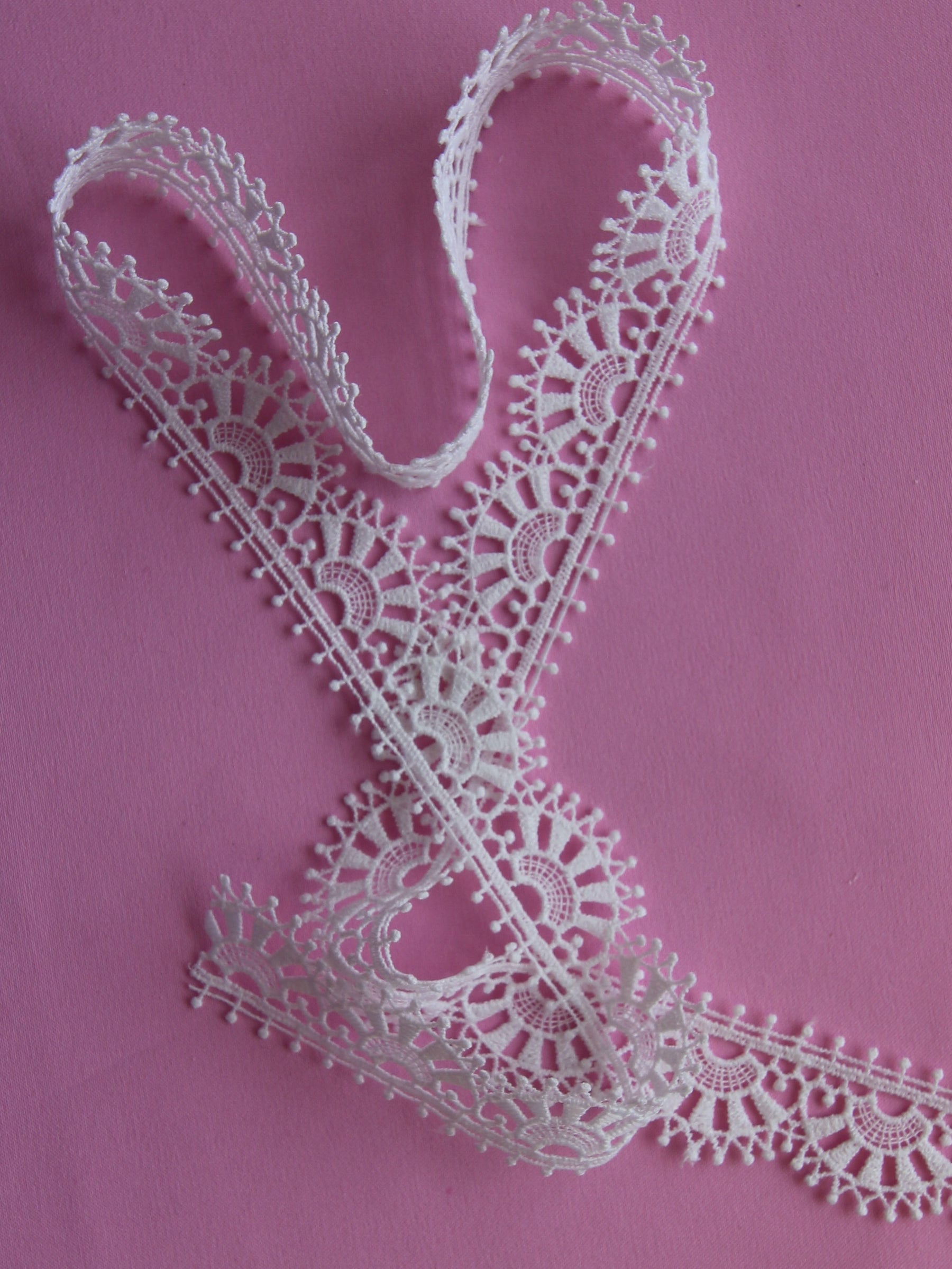 Ivory Lace Trim - Hawthorn