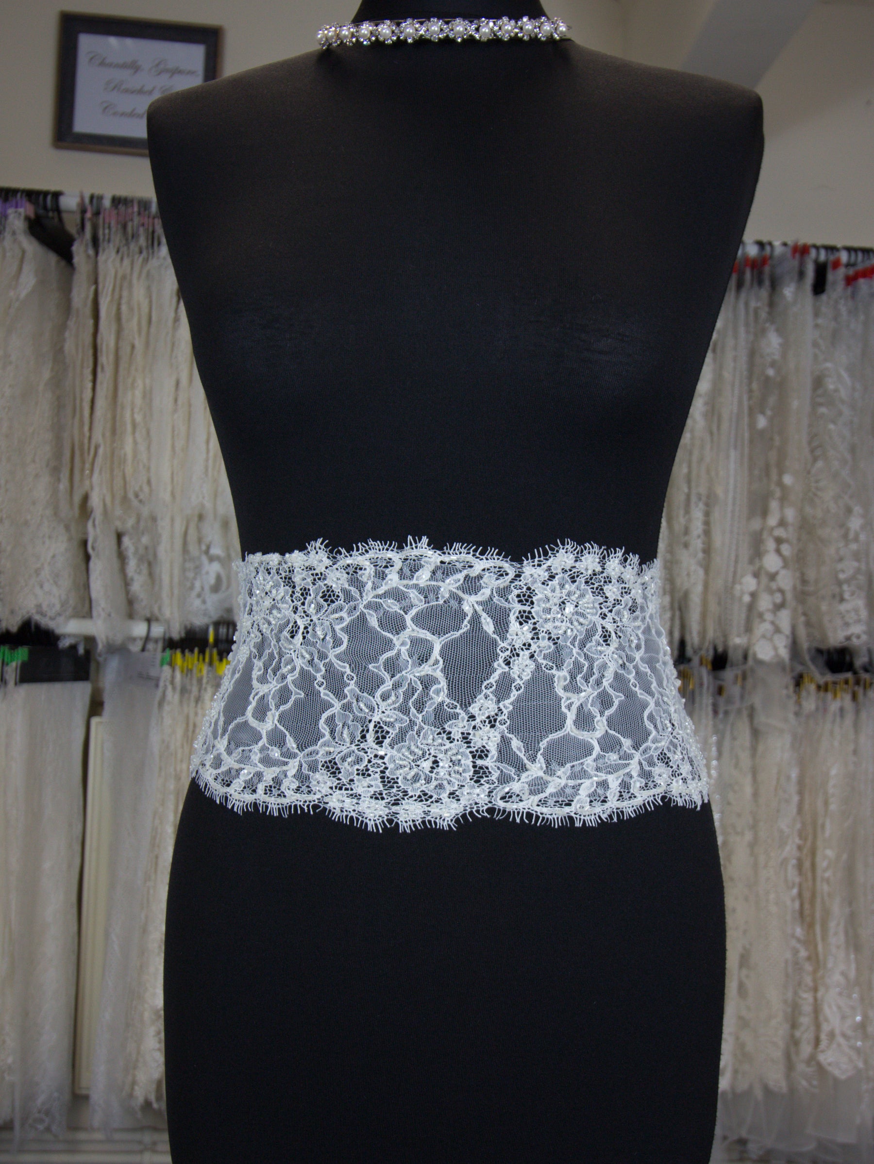 Ivory Beaded Lace Trim - Jade