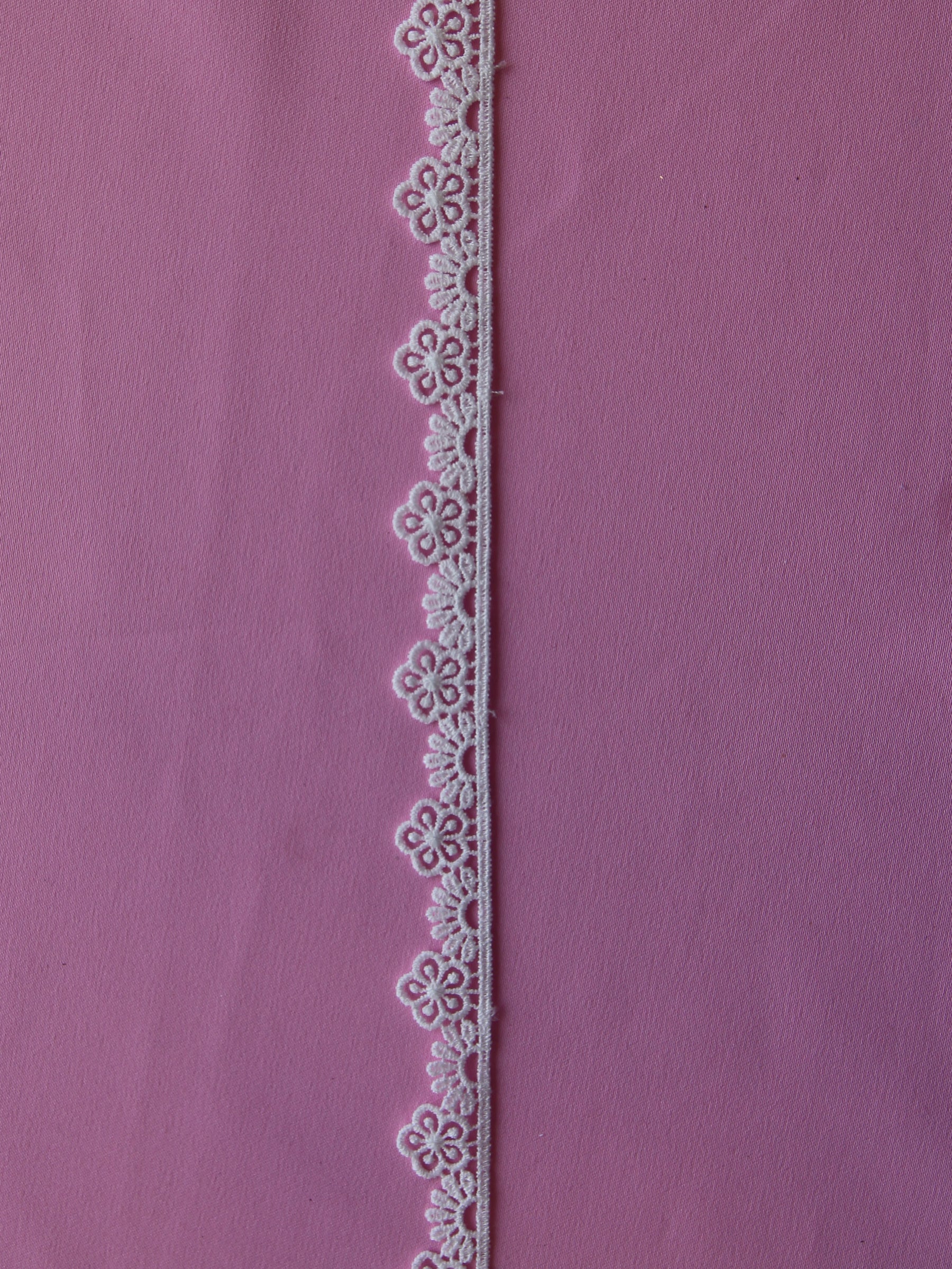 Ivory Lace Trim - Mahogany