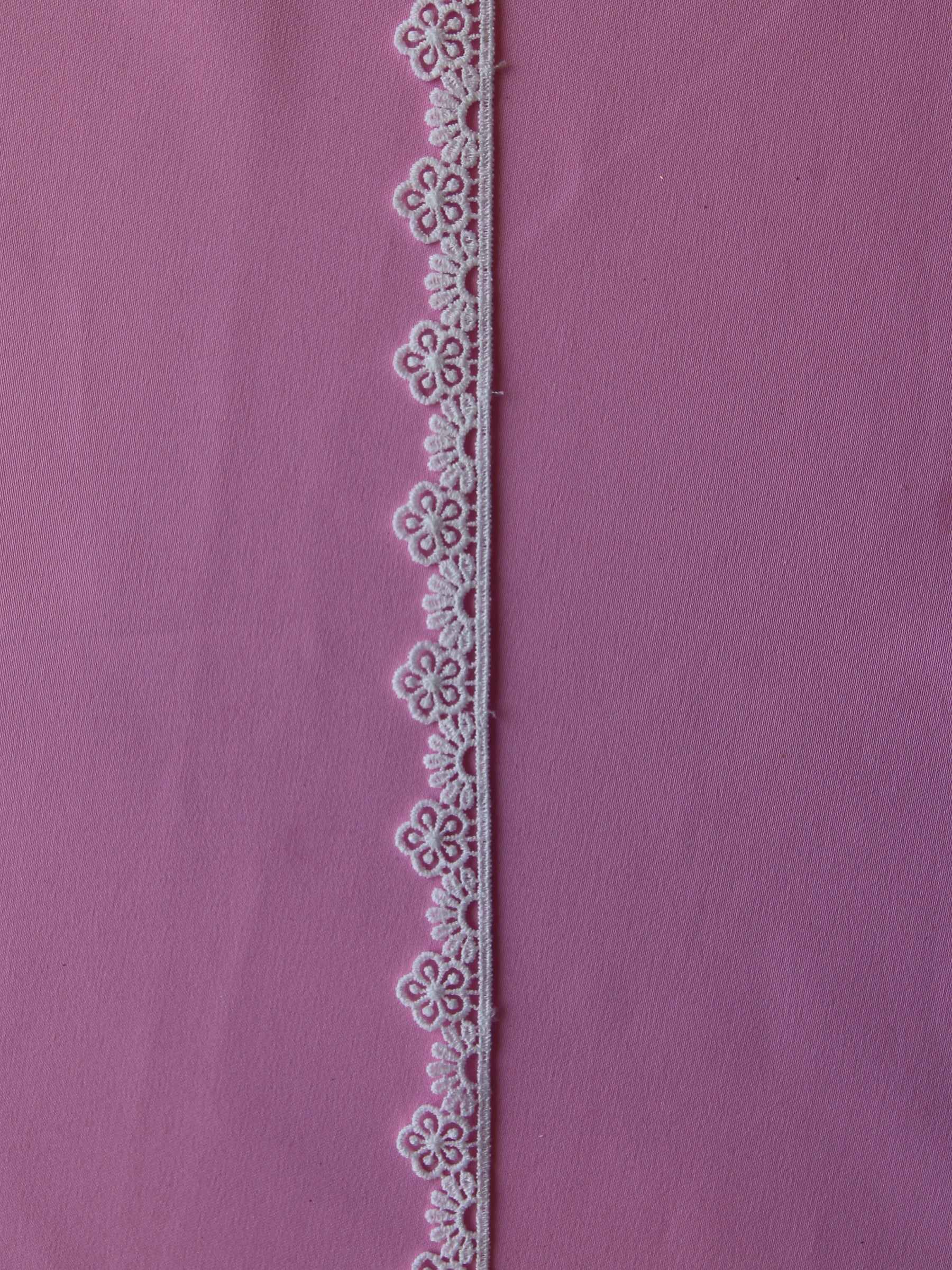 Ivory Lace Trim - Mahogany