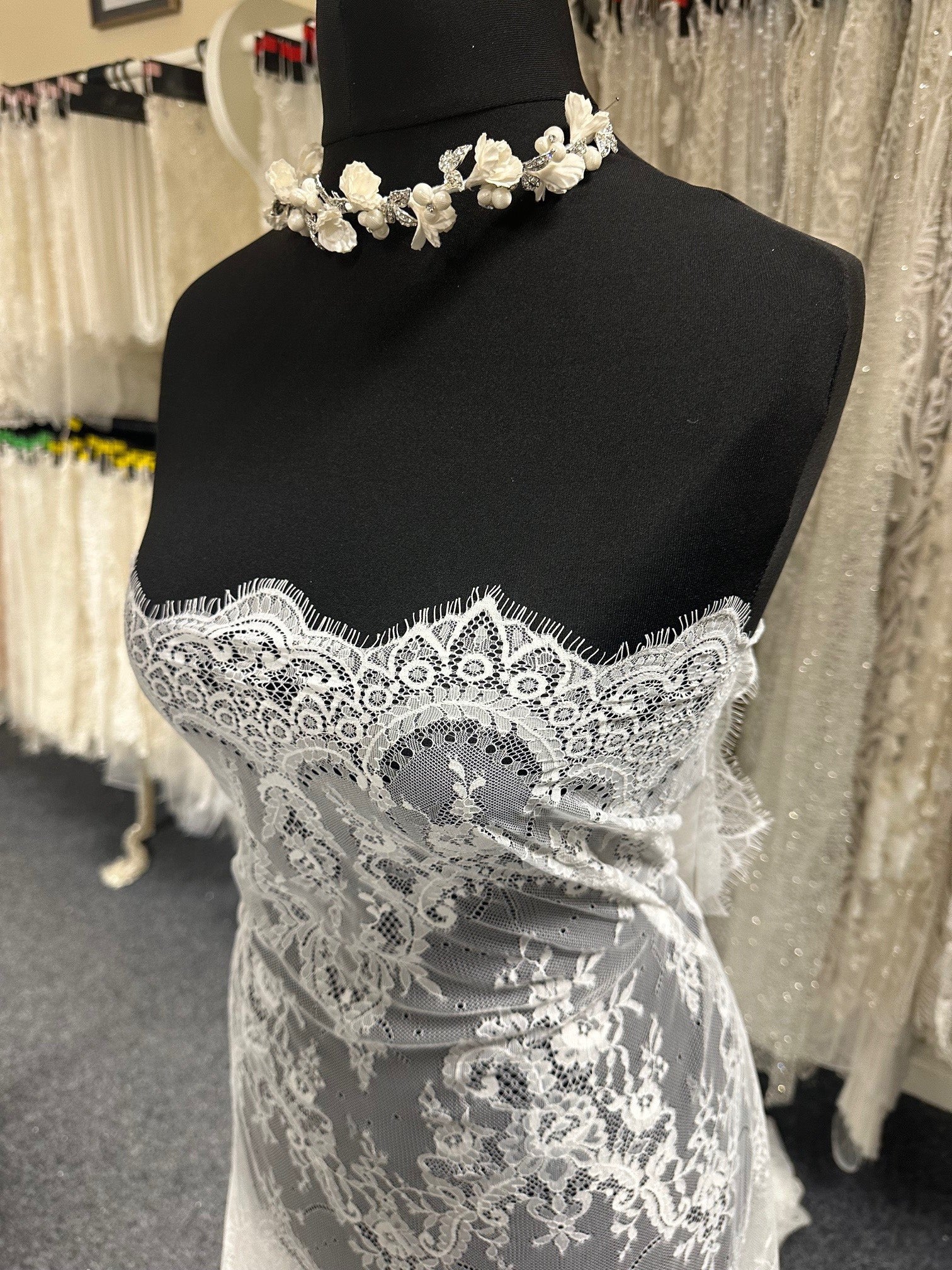 Ivory Raschel Lace – Madison