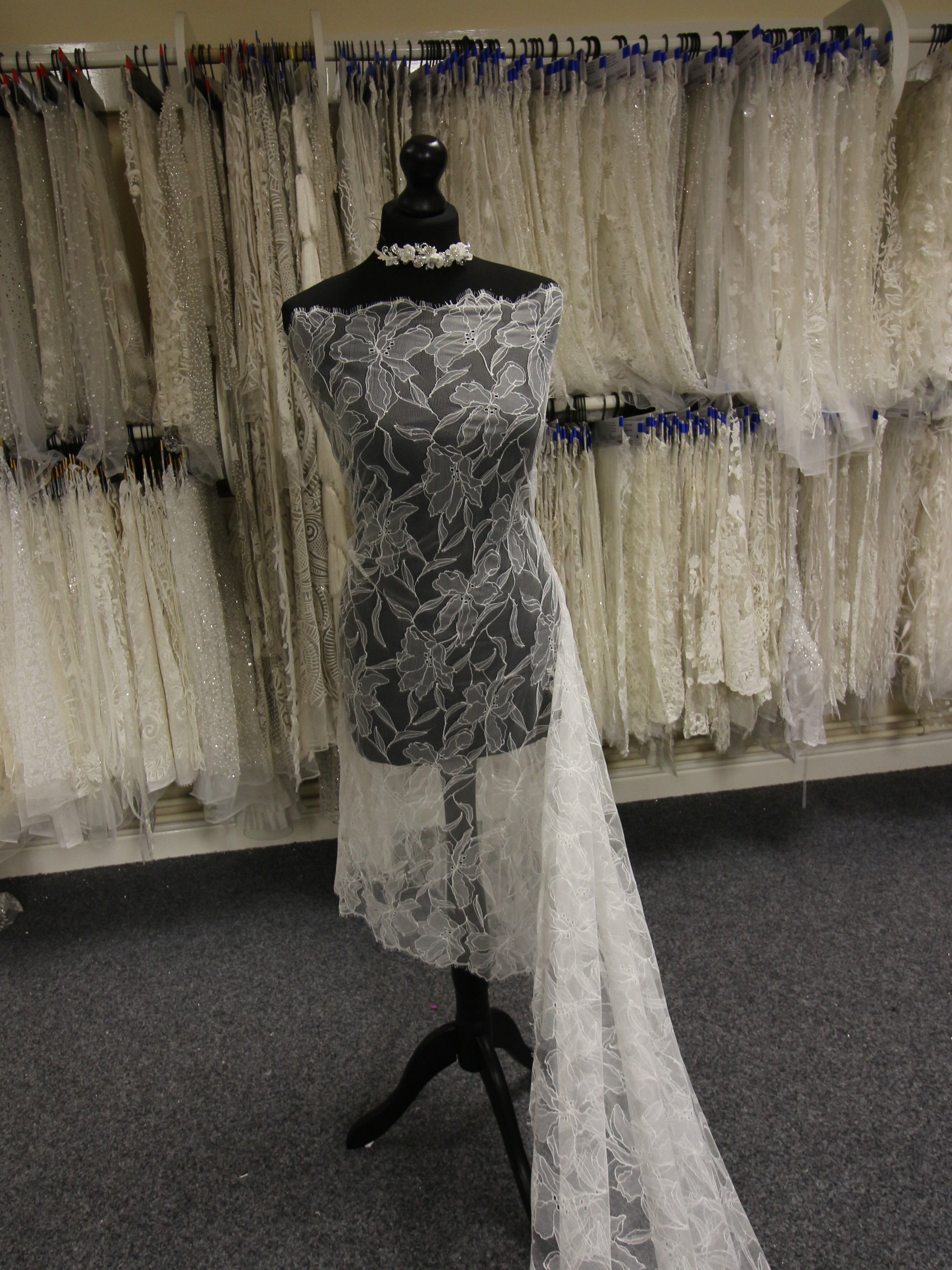 Ivory Chantilly Lace Adrianna