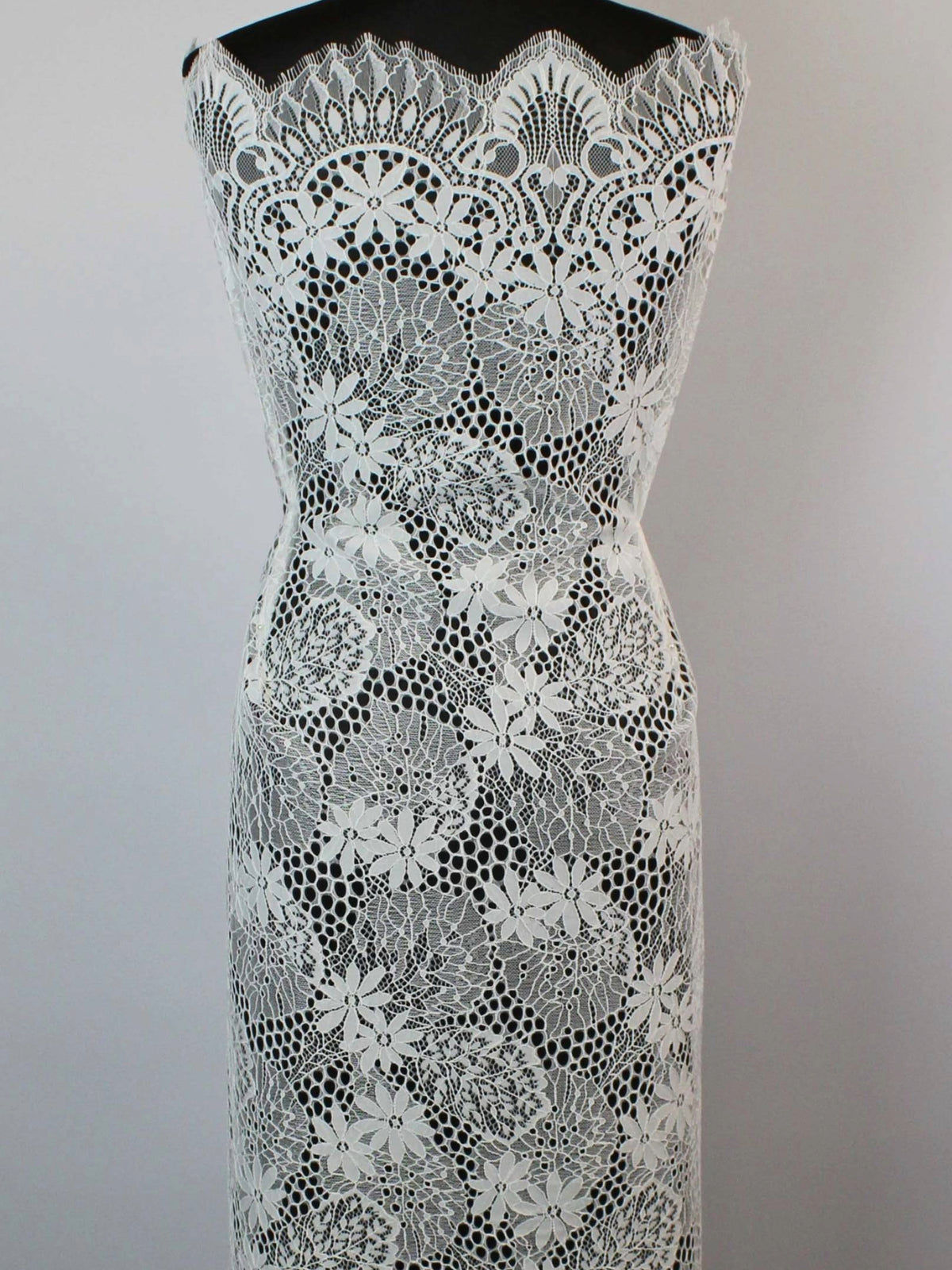 S Ivory Lace - LA1013