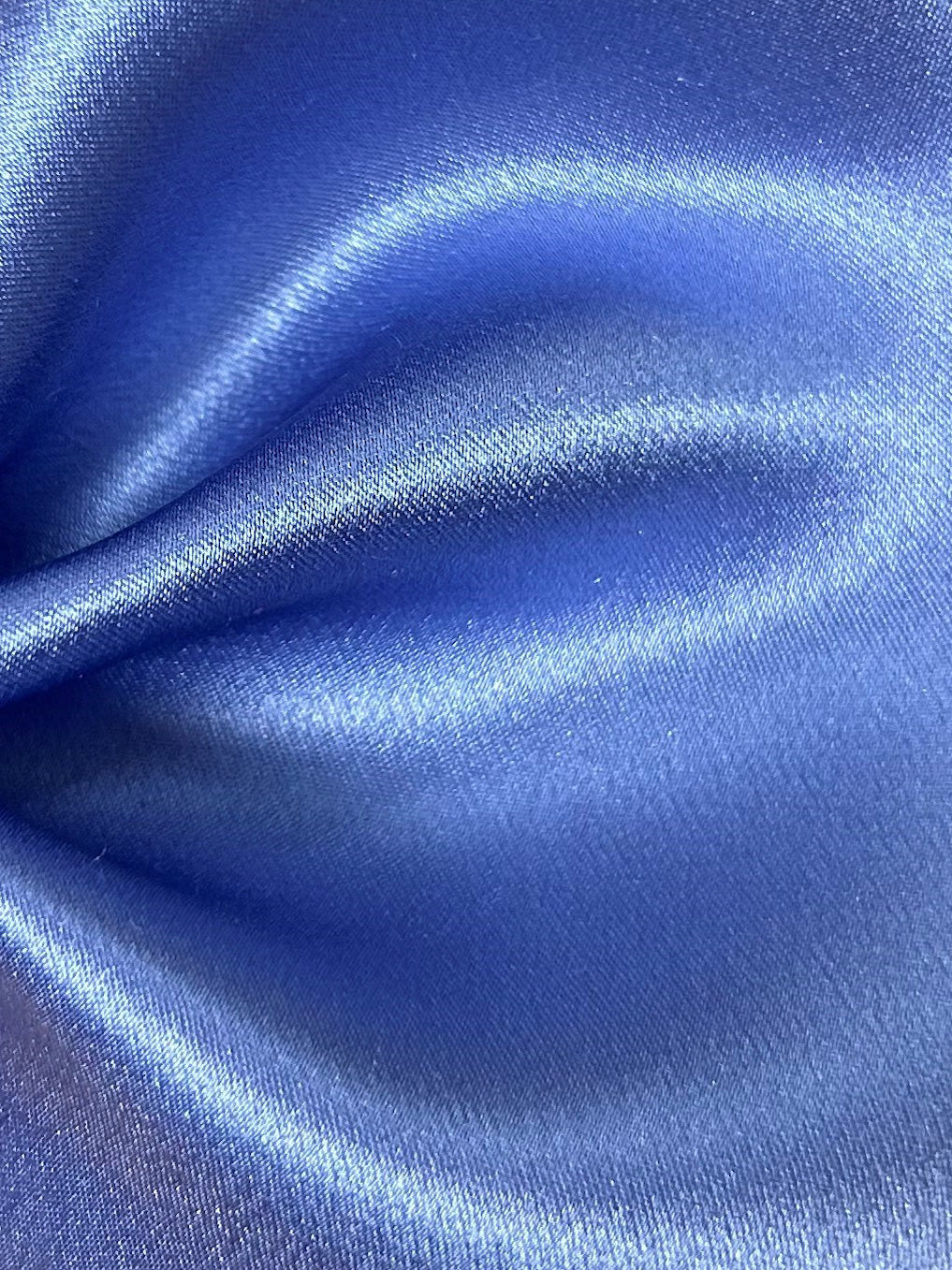 Red Satin Magnifique main image 1