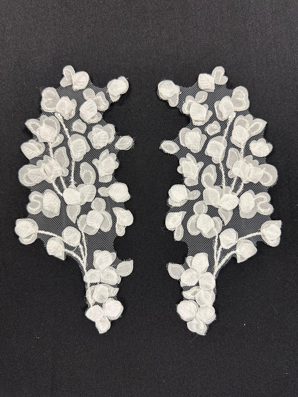 Ivory Embroidered Lace Appliques - MT6004