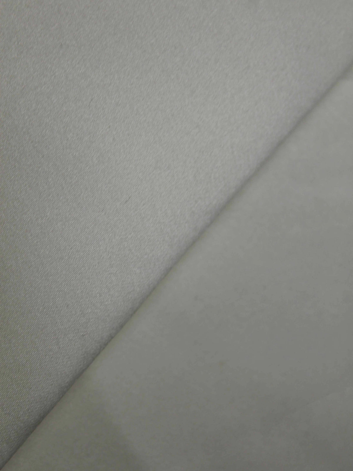 Champagne Supreme Duchess Satin - P47