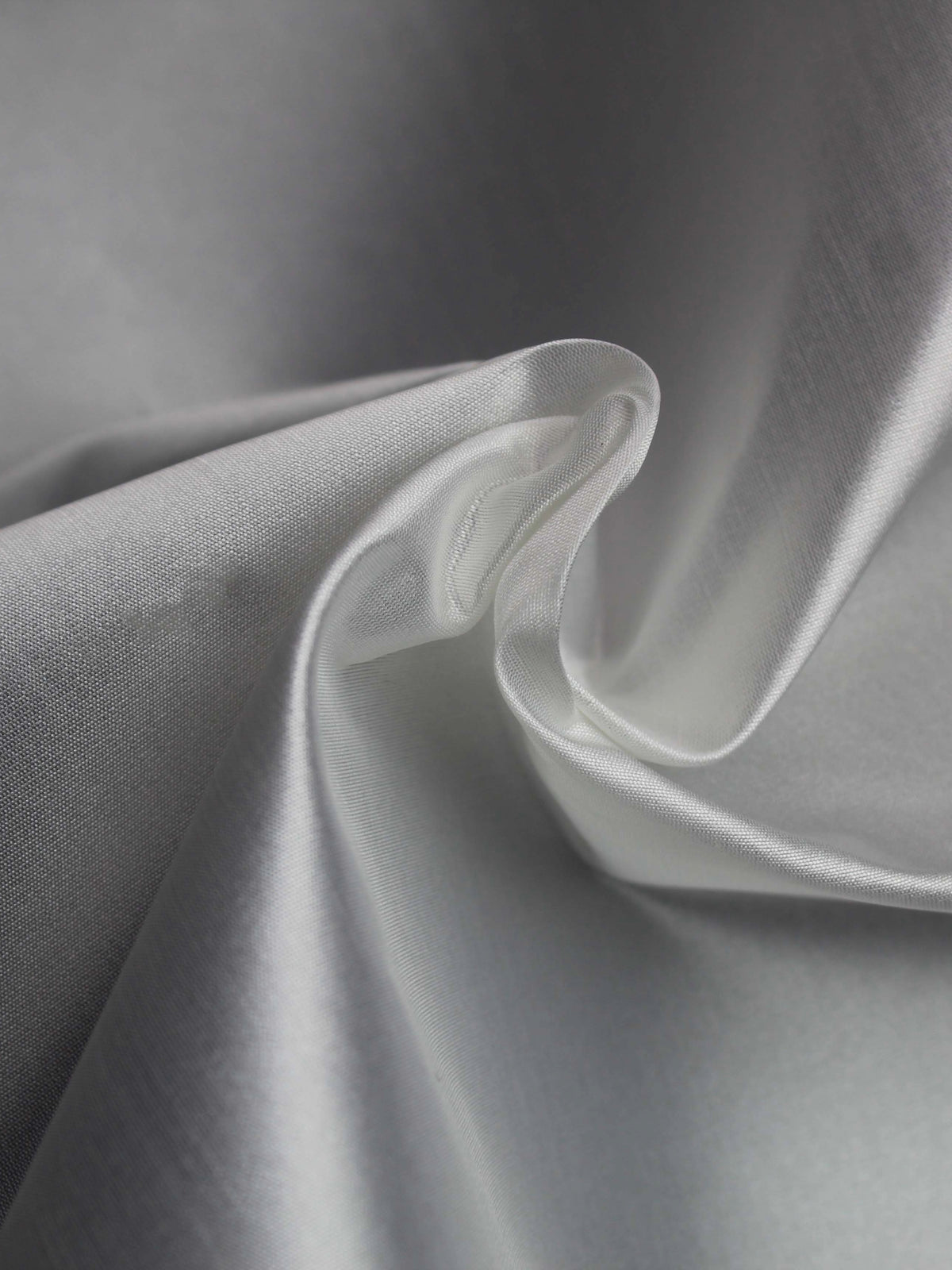 White Silk Blend Organza Taffeta - P607