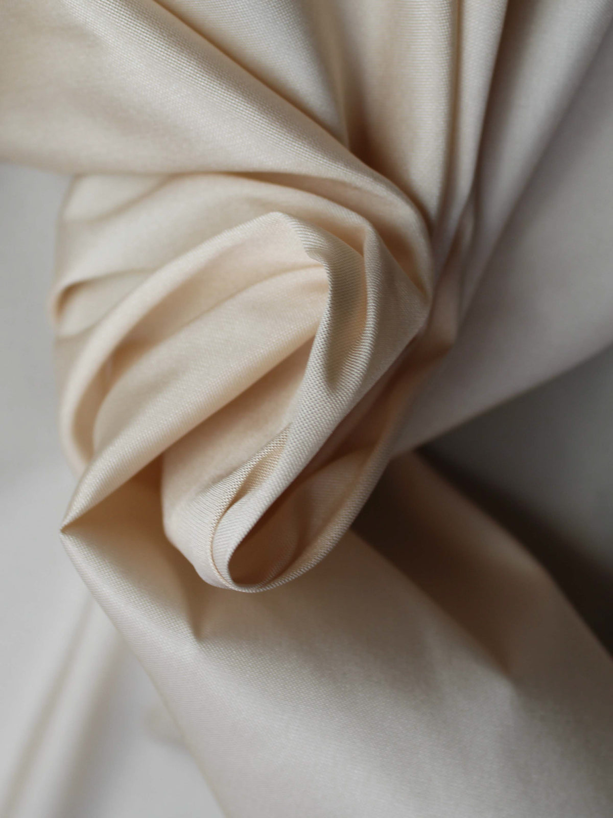 Champagne Polyester Taffeta - P75