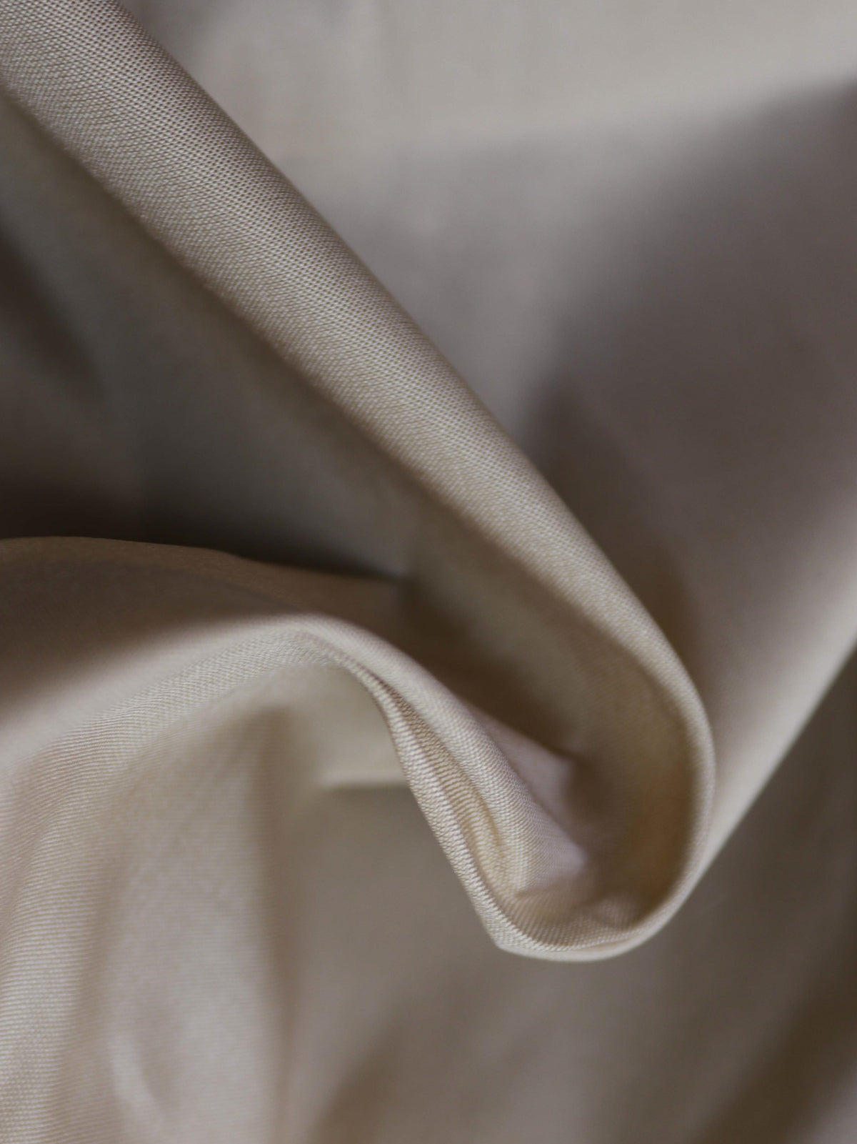 Light Gold Polyester Taffeta - P75