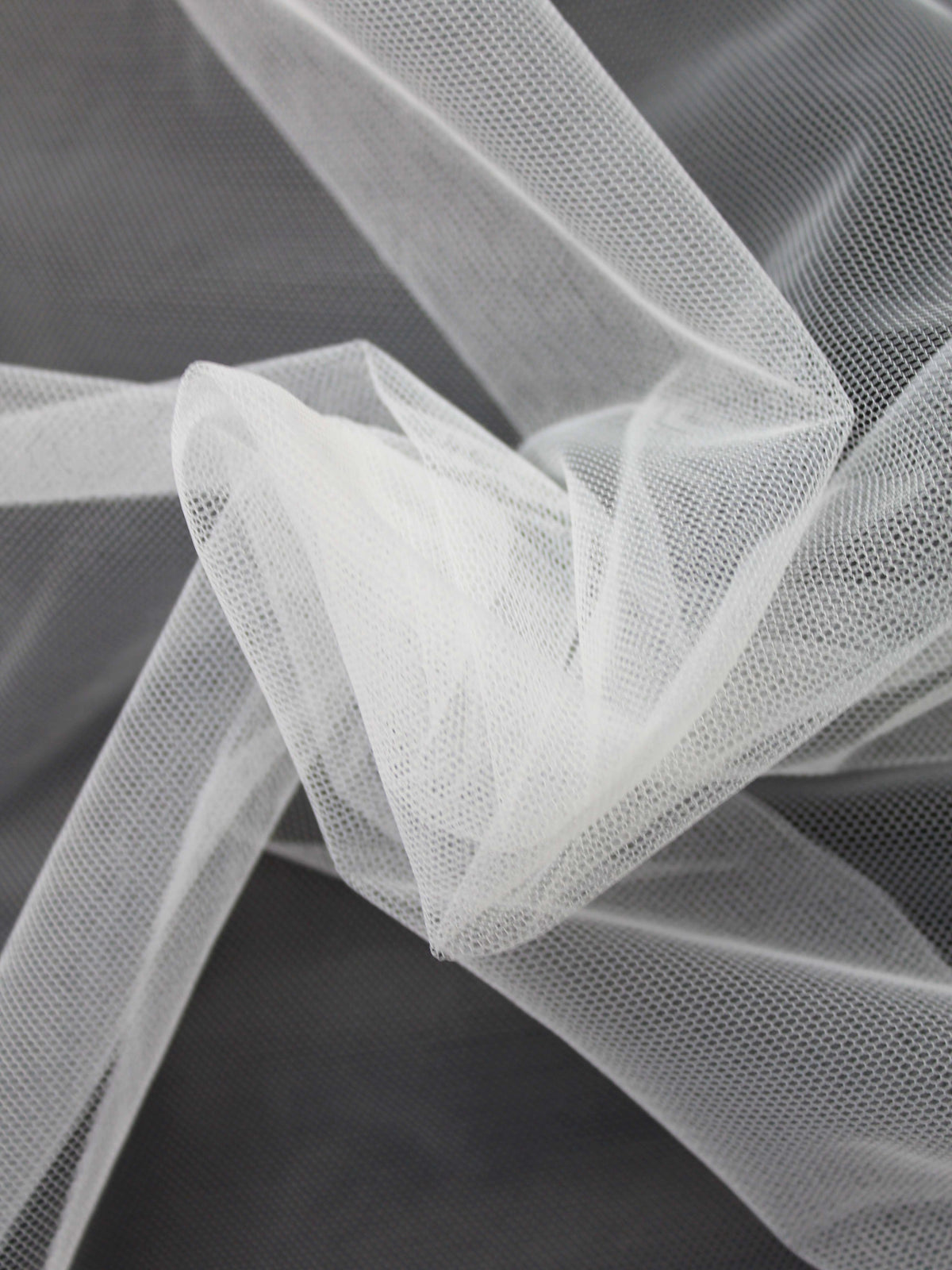 Light Ivory (110) Tulle - P9