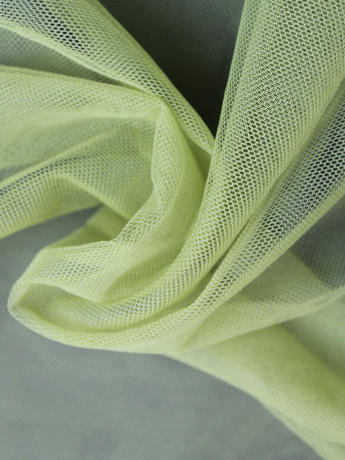 Moss Green (660) Tulle - P9