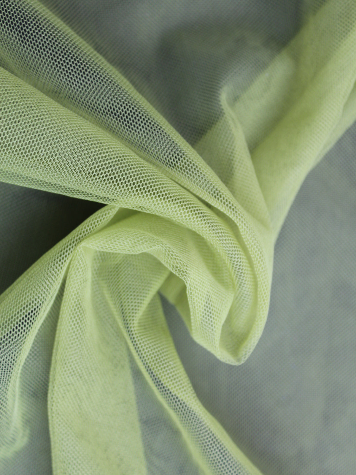 Moss Green (660) Tulle - P9