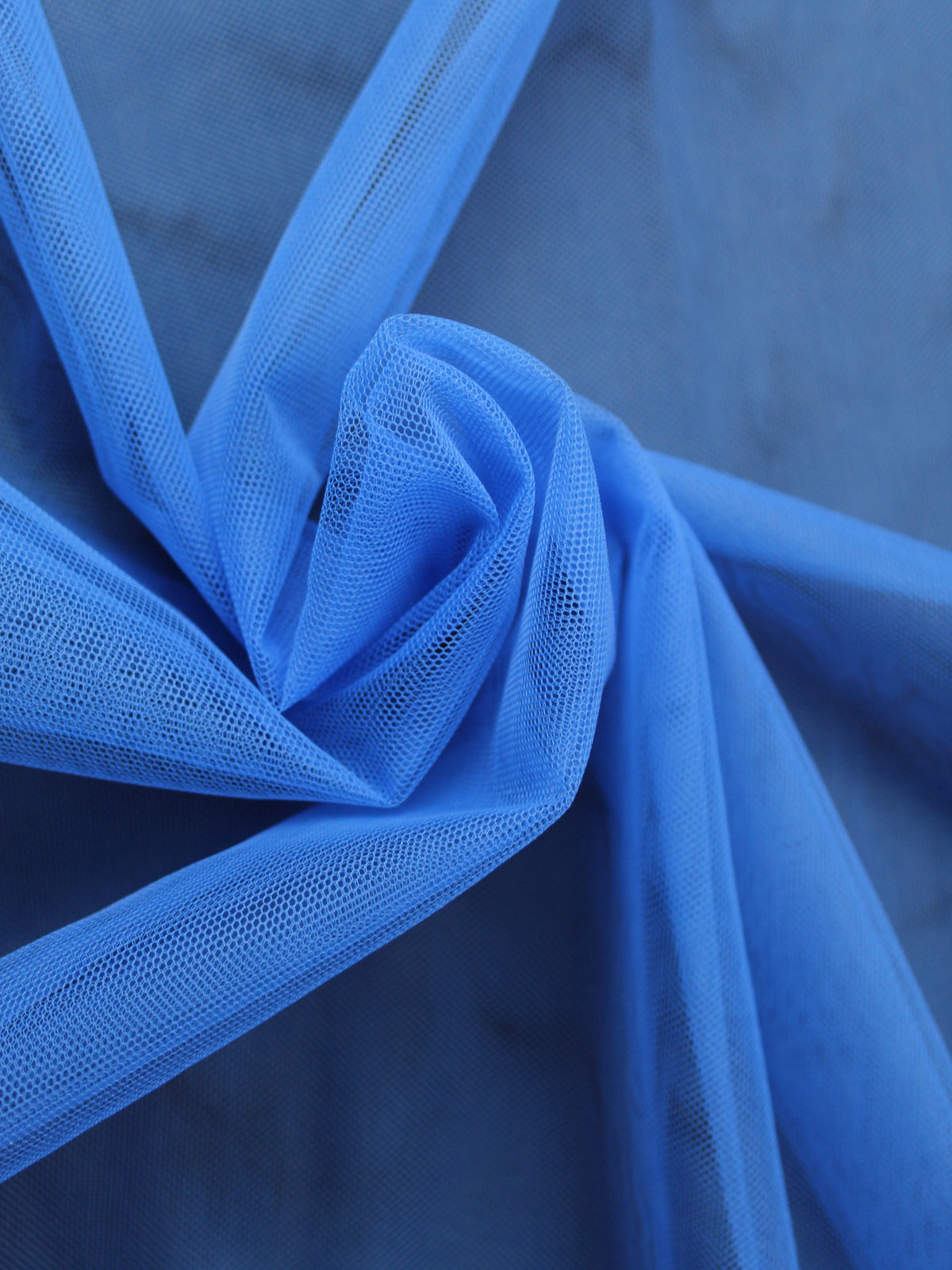 Light Royal (560) Tulle - P9