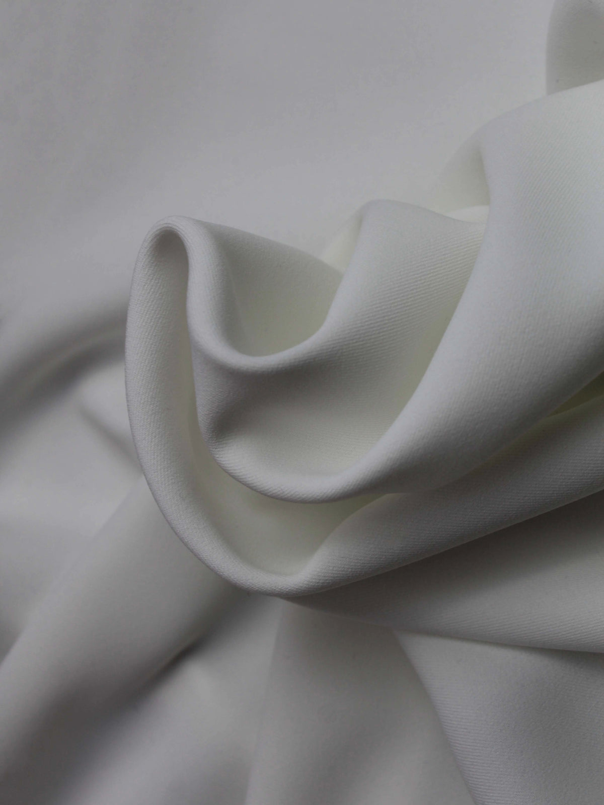 Ivory Cotton Touch L/Wt Crepe - PB4003